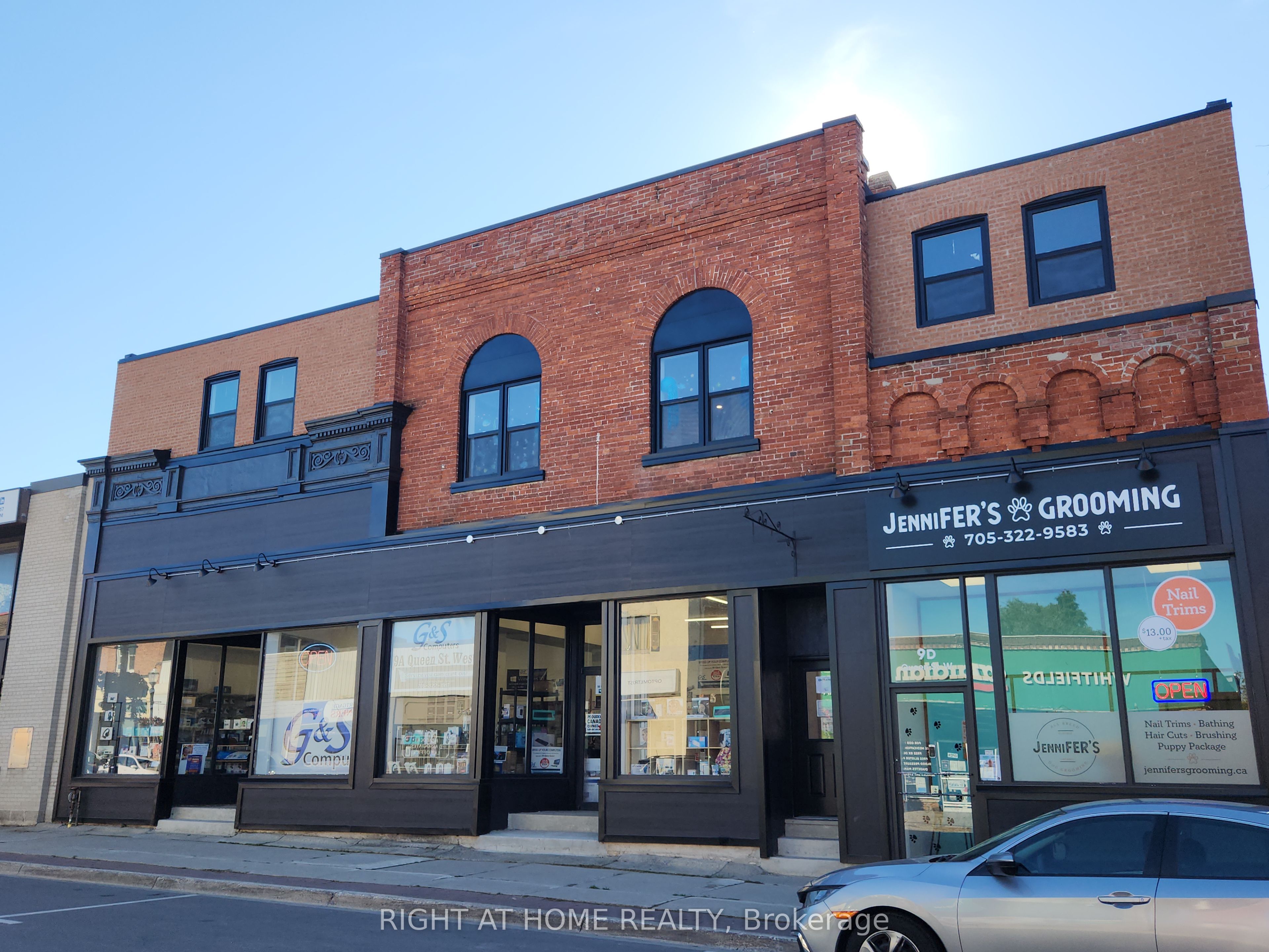 9 Queen Street W 201, Springwater, ON L0L 1P0