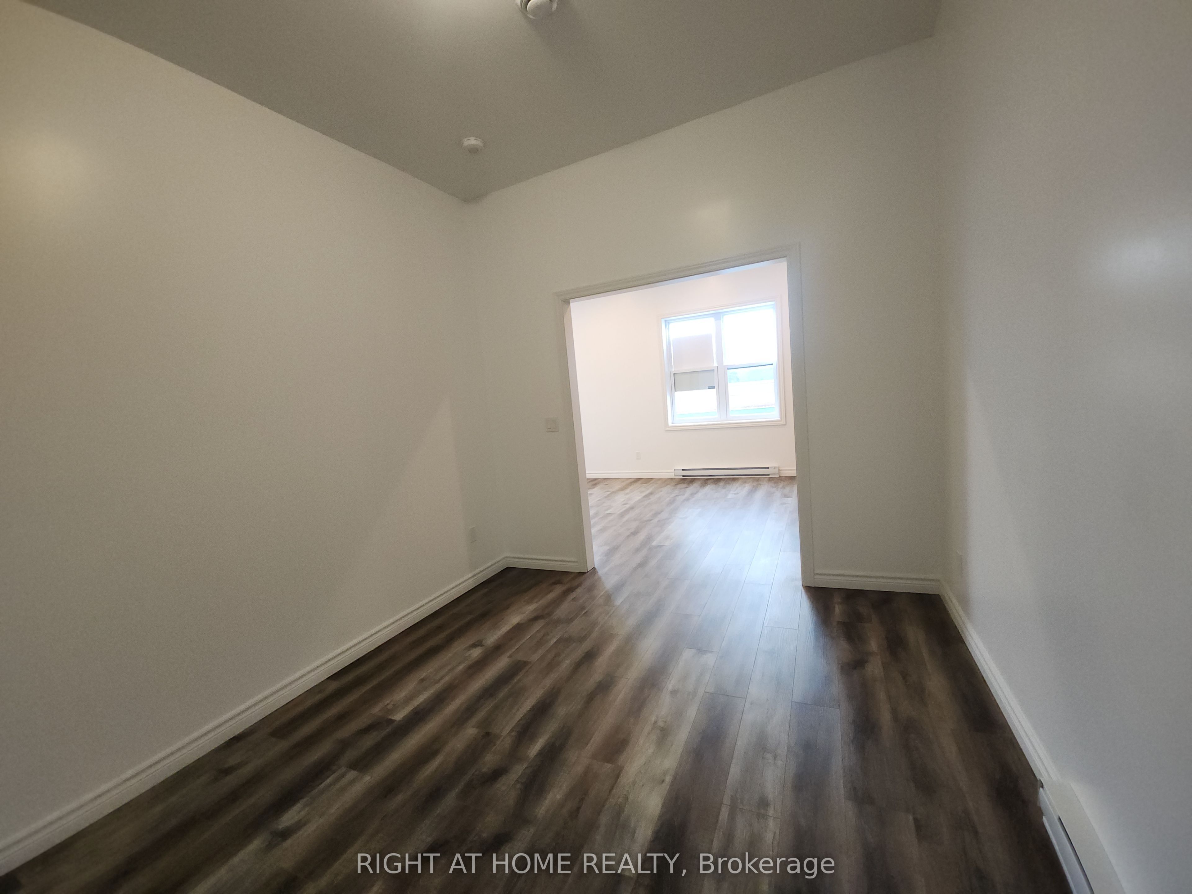 9 W Queen Street W 202, Springwater, ON L0L 1P0 photo 4
