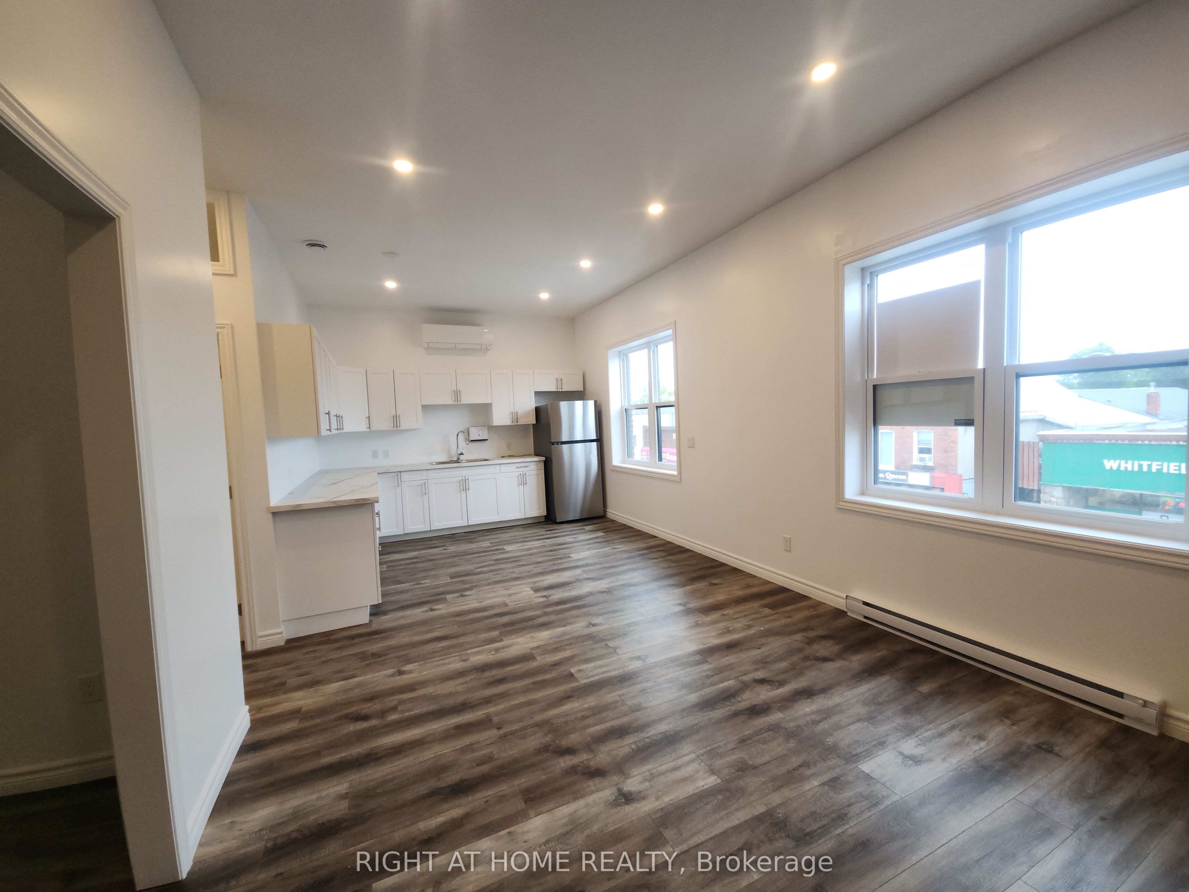 9 W Queen Street W 202, Springwater, ON L0L 1P0 photo 5
