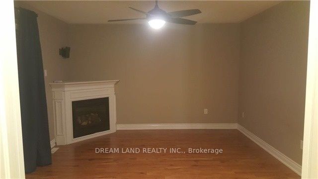 19 Stuart Avenue N, Barrie, ON L4M 0A1 photo 3