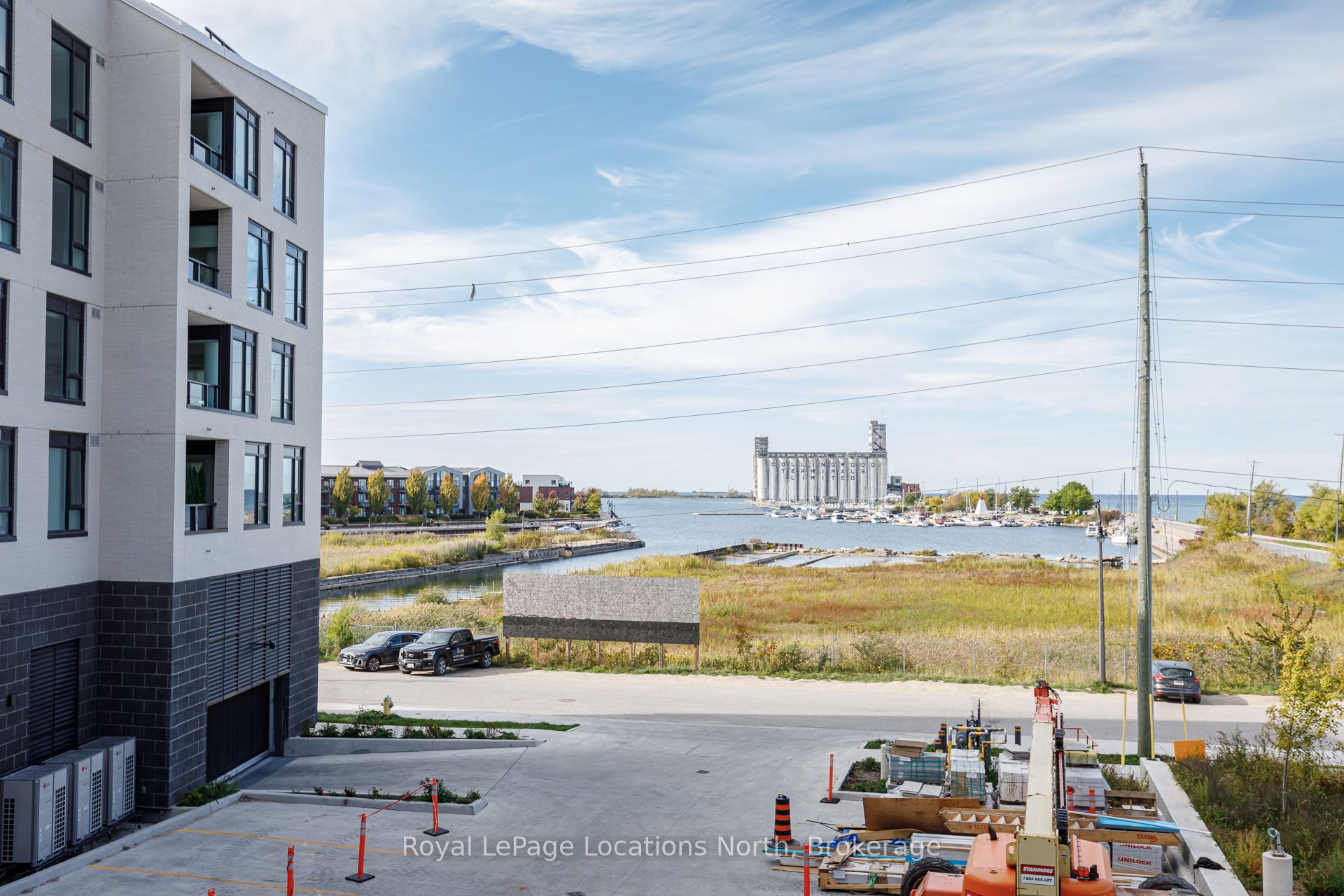 31 HURON Street 203, Collingwood, ON L9Y 5T7