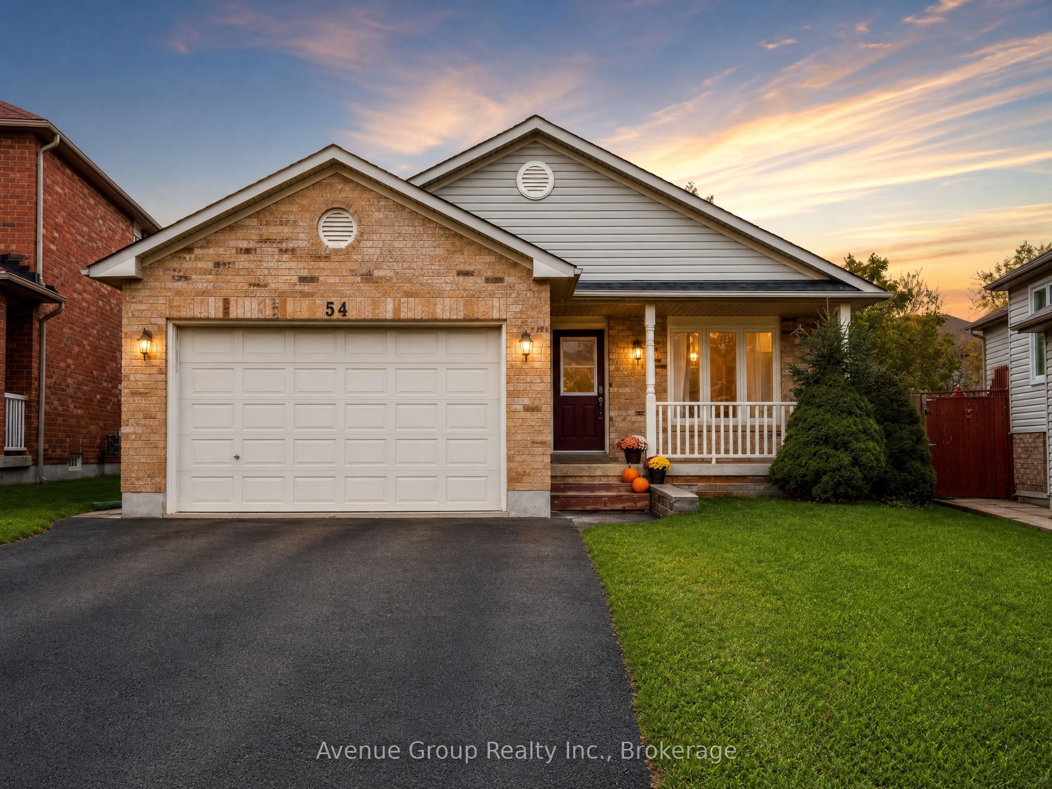 54 Leggott Avenue Lower, Barrie, ON L4N 8A9