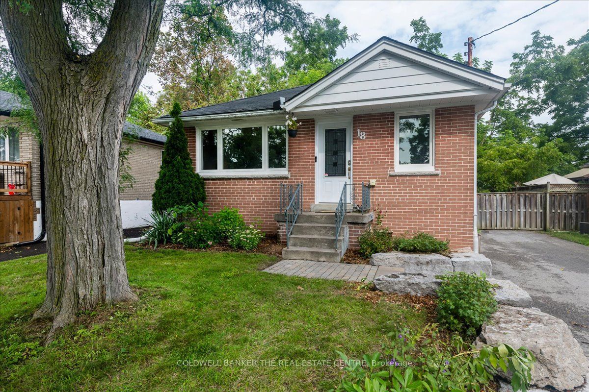 18 Agnes Street, Barrie, ON L4M 2S2