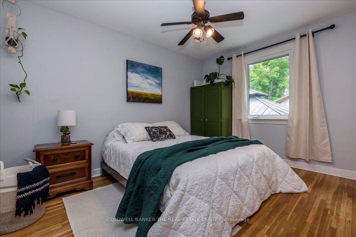 18 Agnes Street, Barrie, ON L4M 2S2 photo 4