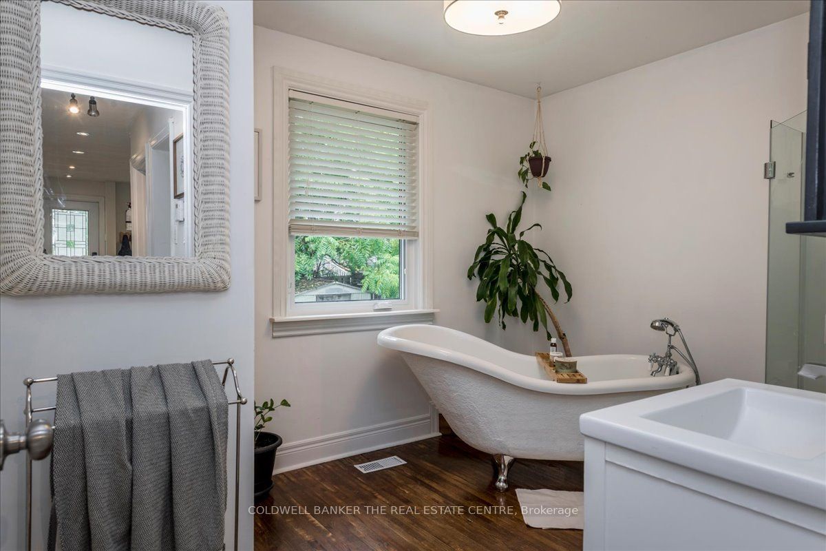 18 Agnes Street, Barrie, ON L4M 2S2 photo 5