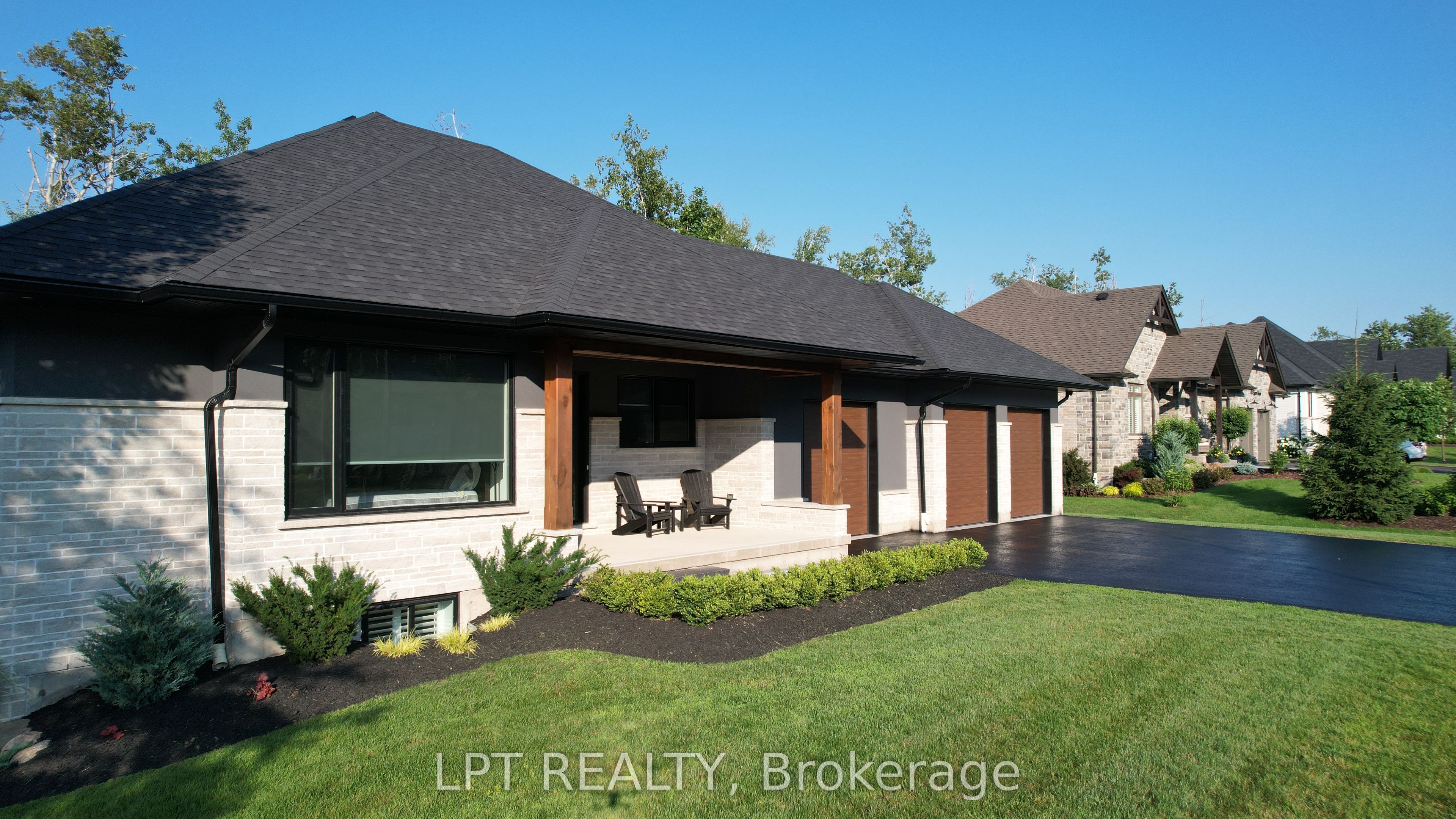 15 Byers Street, Springwater, ON L9X 2A3 photo 2