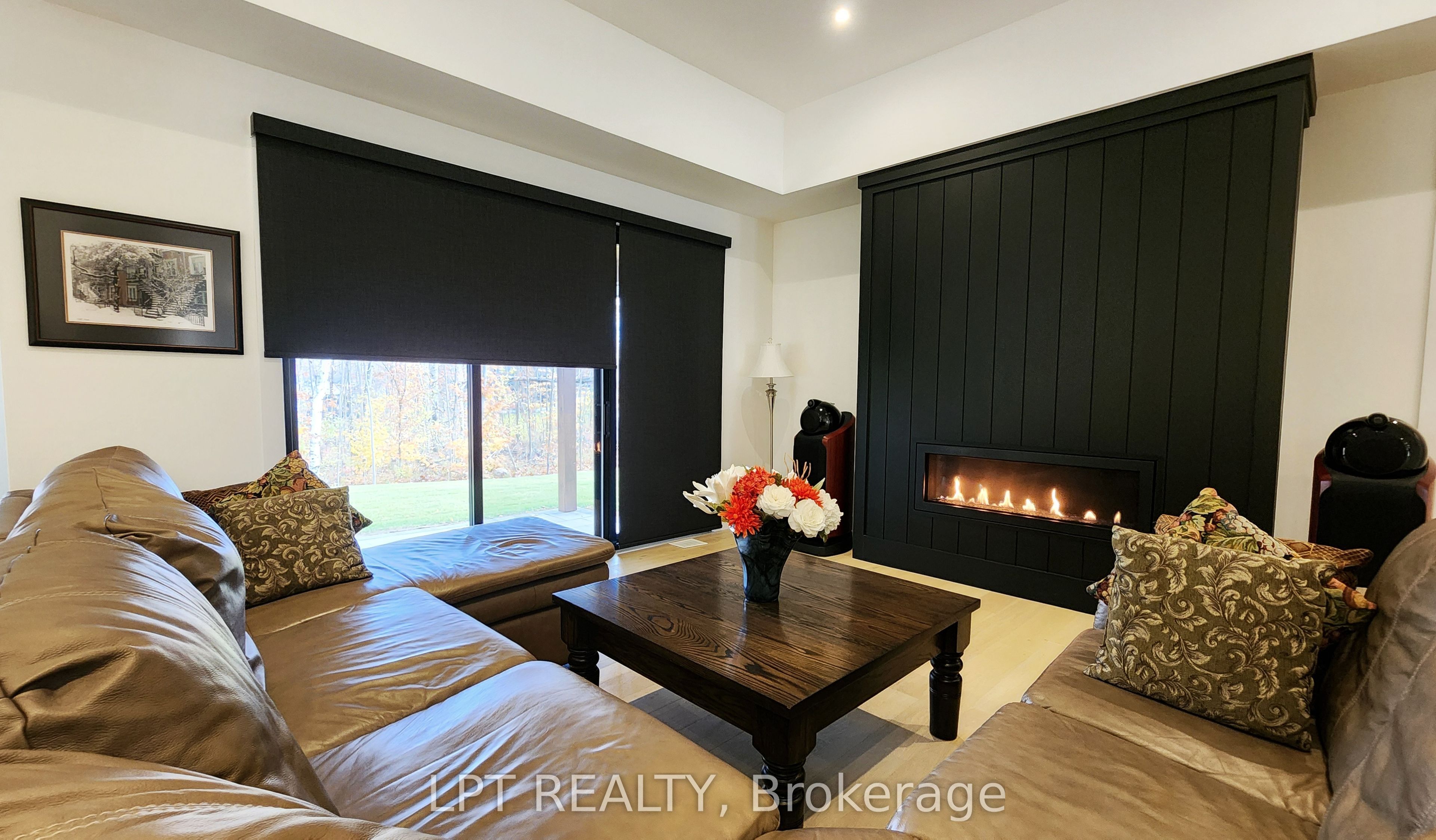 15 Byers Street, Springwater, ON L9X 2A3 photo 4