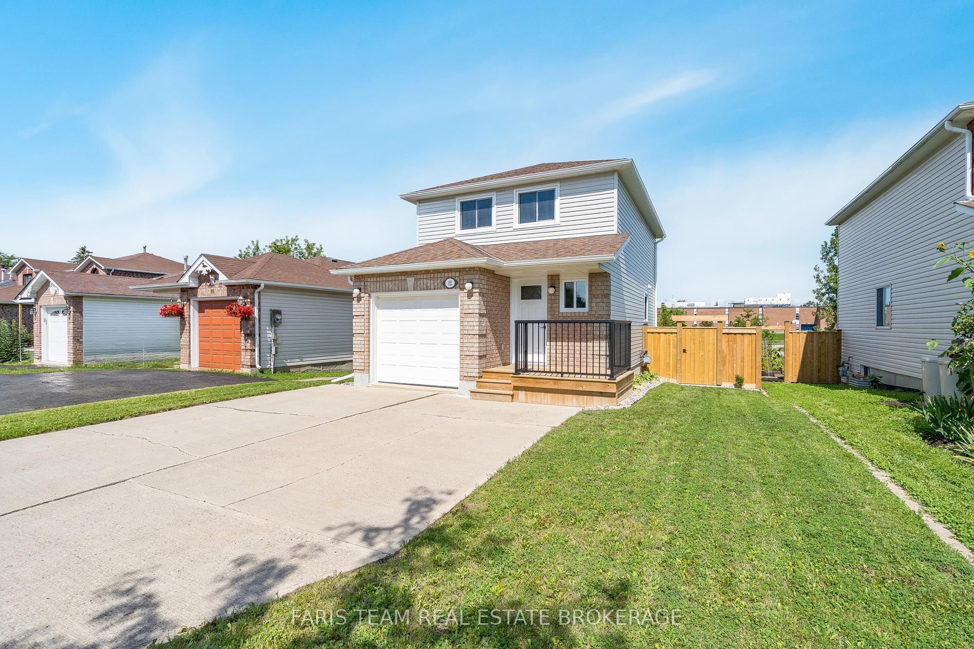 12 Arthur Avenue, Barrie, ON L4M 6H3 photo 3