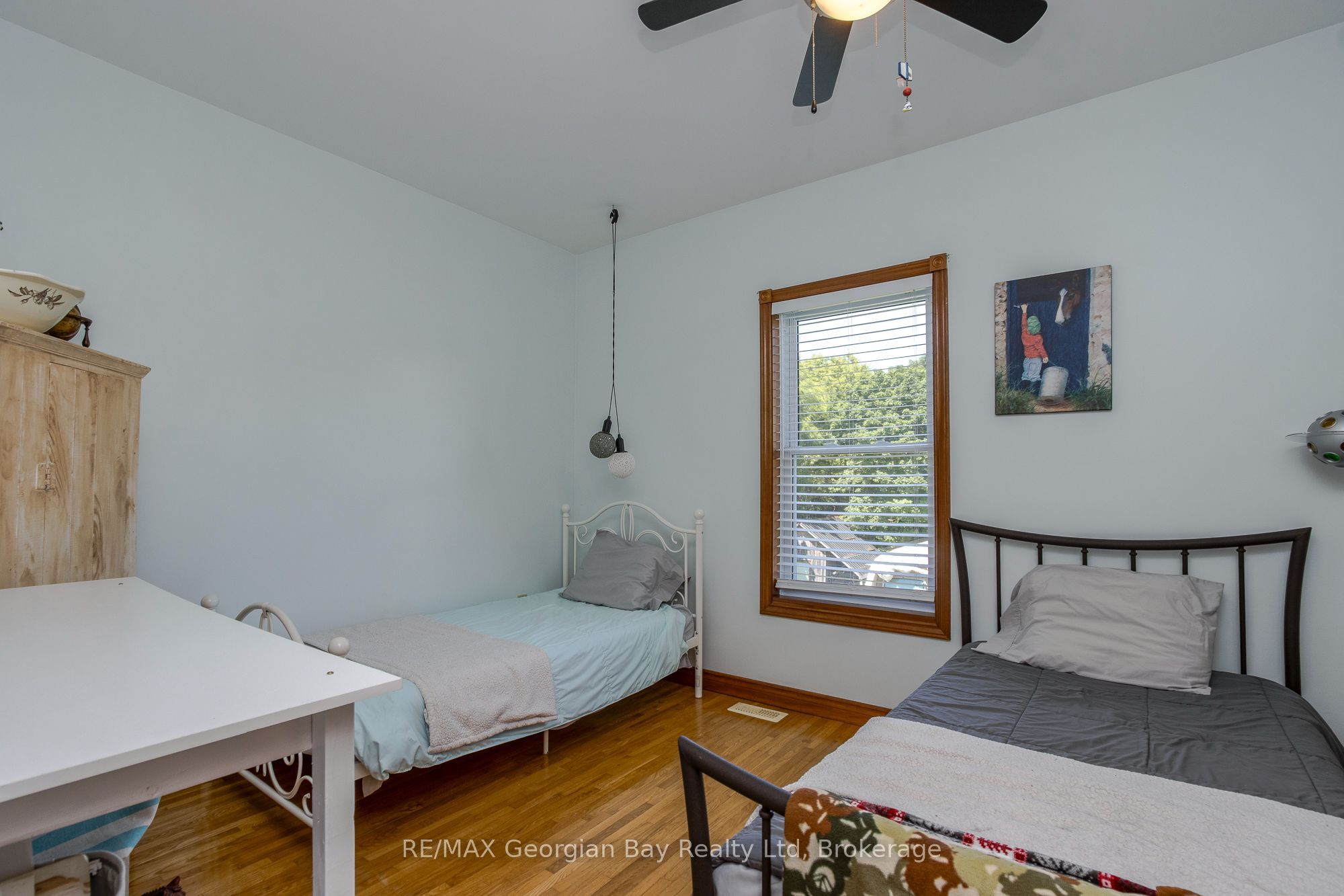 305 Lindsay Street E, Midland, ON L4R 2V4 photo 3