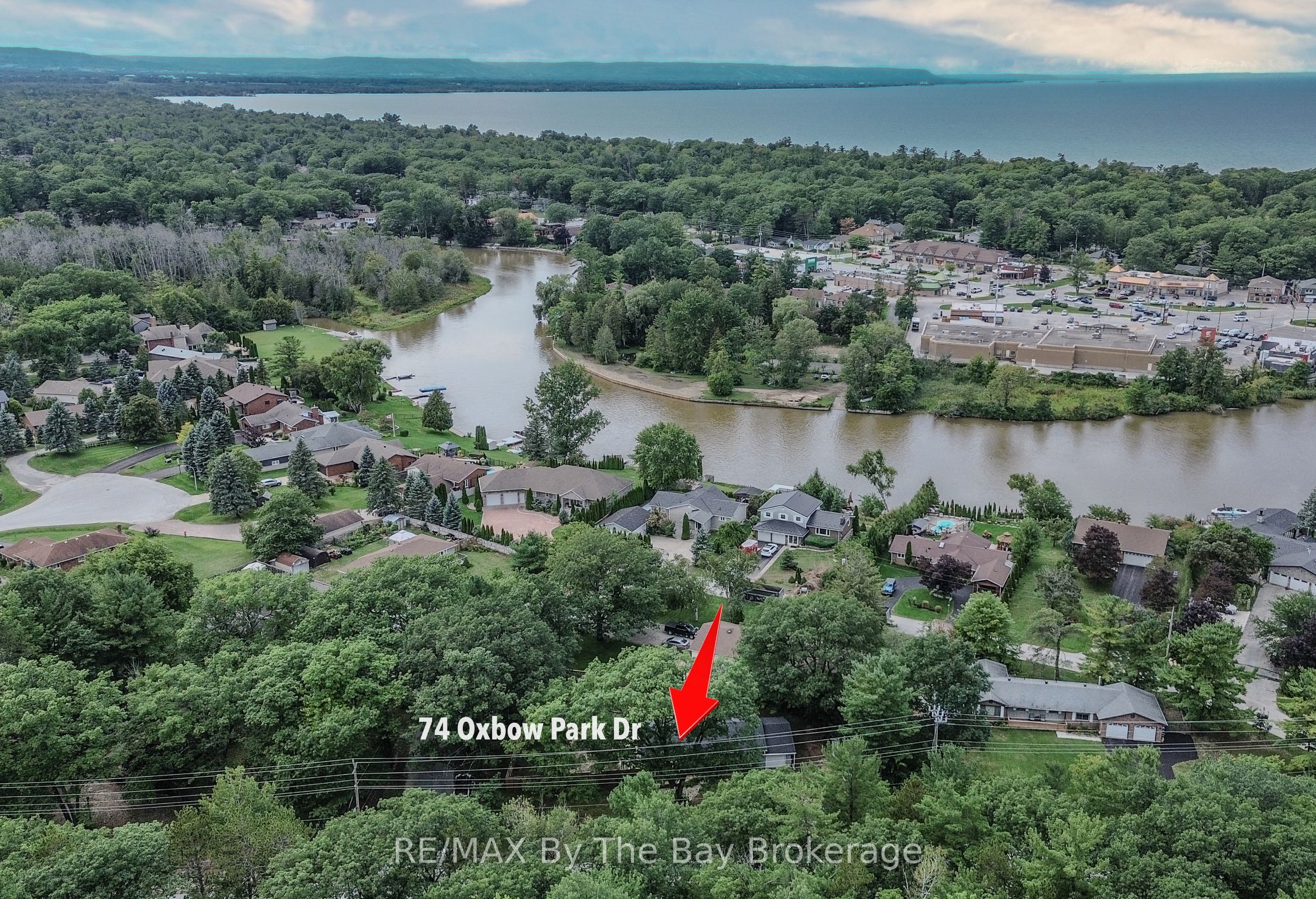 74 Oxbow Park Drive, Wasaga Beach, ON L9Z 2V8 photo 3