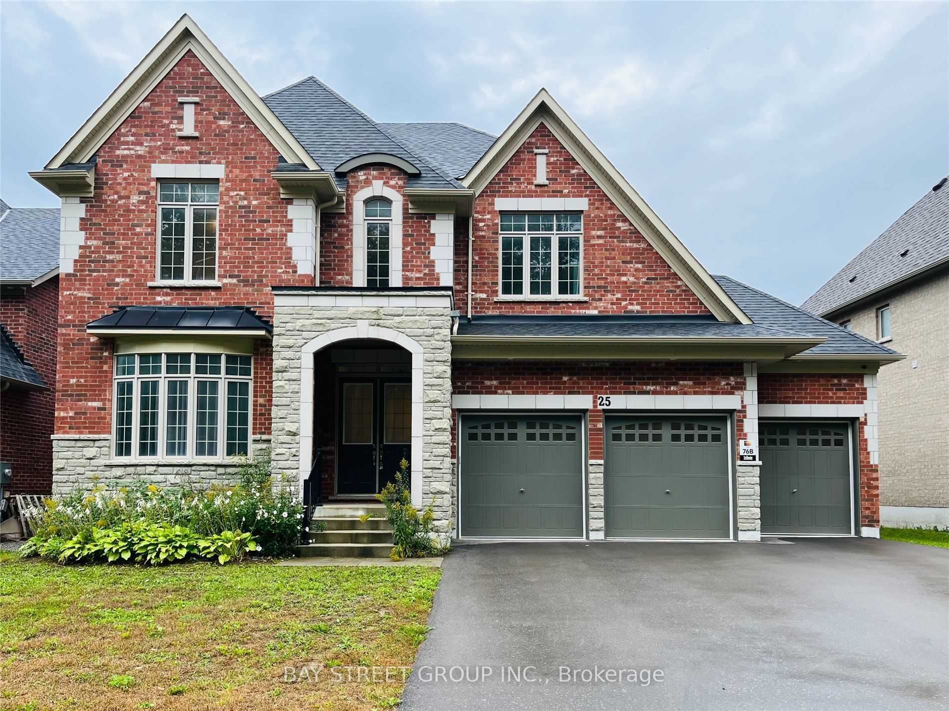 25 Mcisaac Drive, Springwater, ON L9X 2A2
