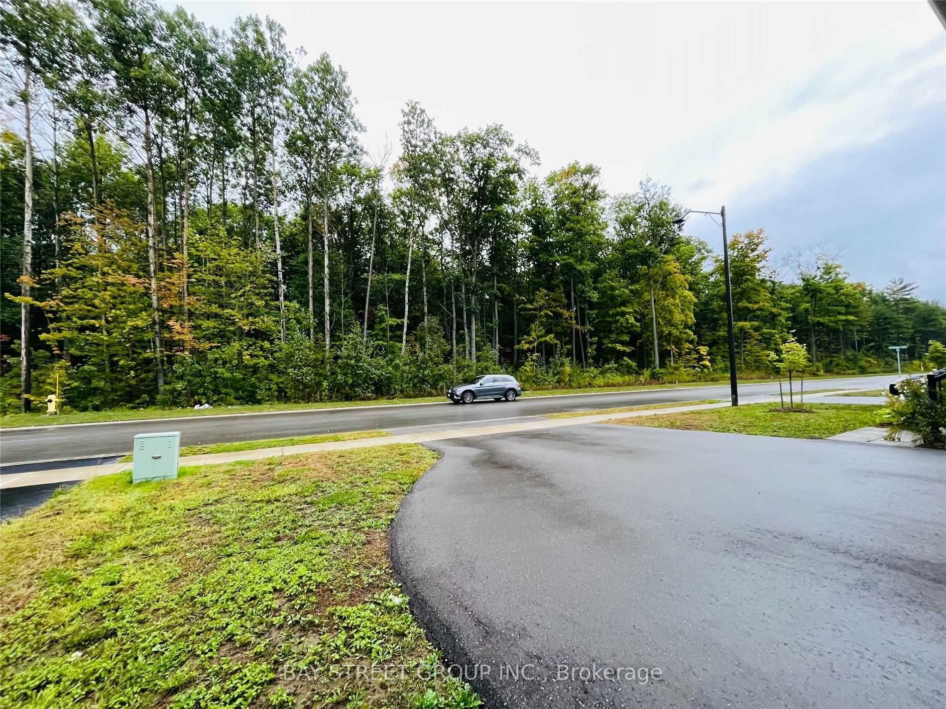 25 Mcisaac Drive, Springwater, ON L9X 2A2 photo 2