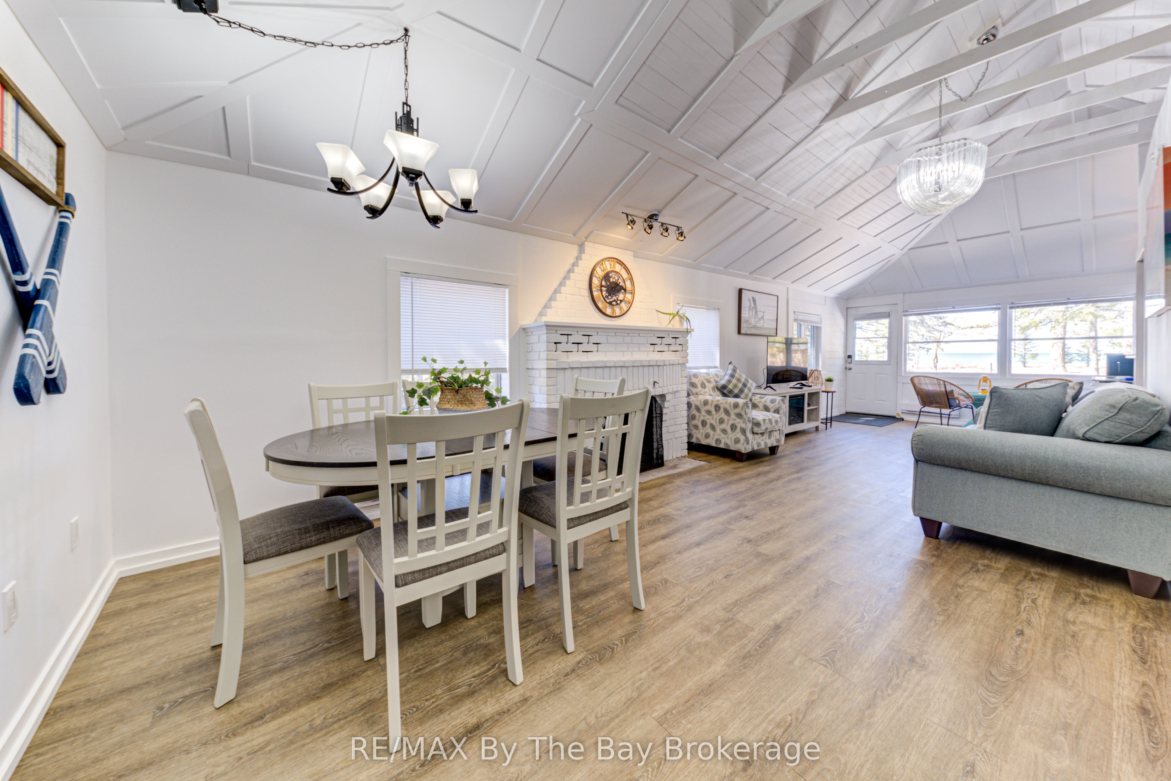 278 Coastline Drive, Wasaga Beach, ON L9Z 2M4 photo 5