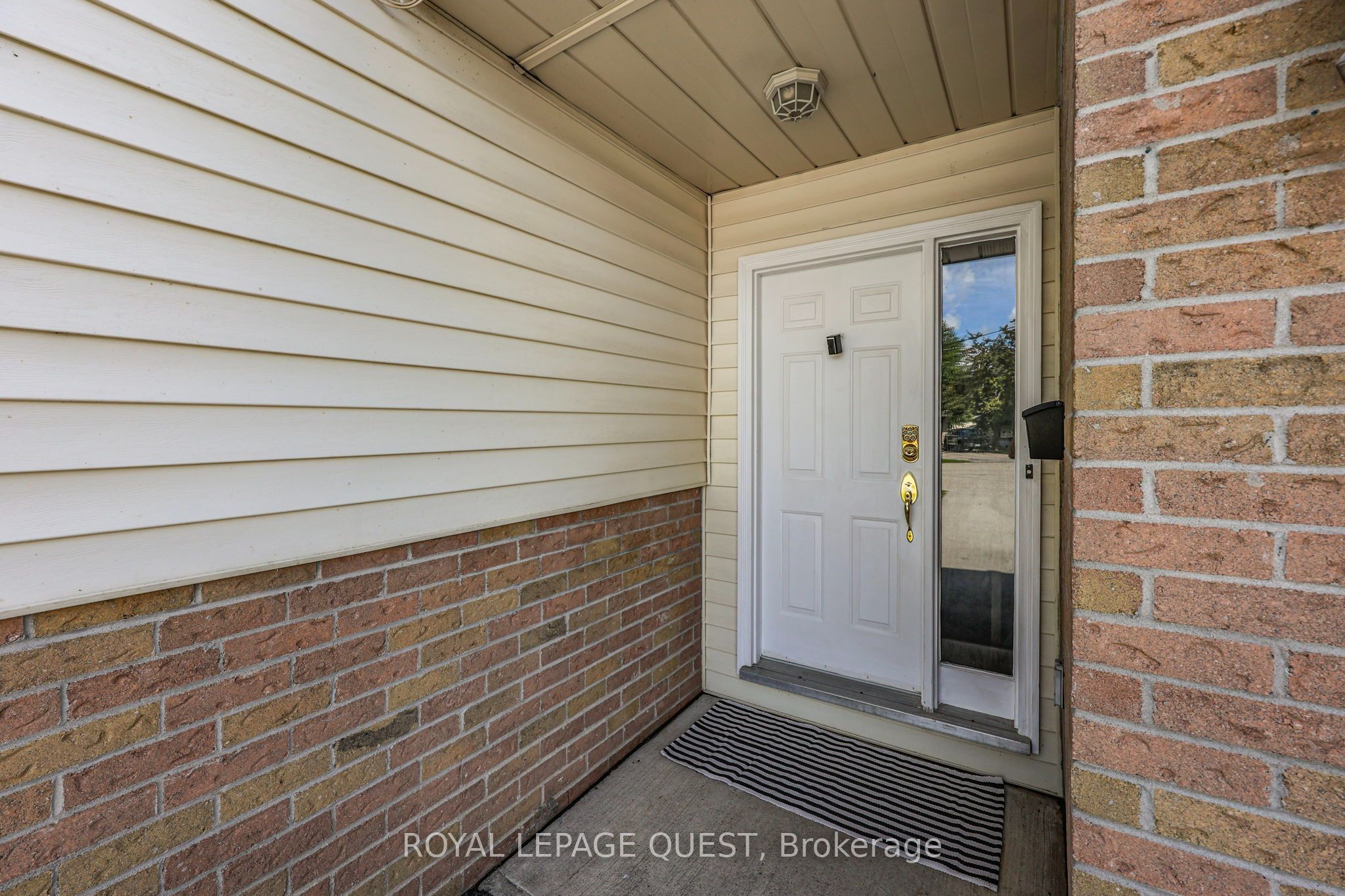 453 Mooney Crescent, Orillia, ON L3V 6R5 photo 2