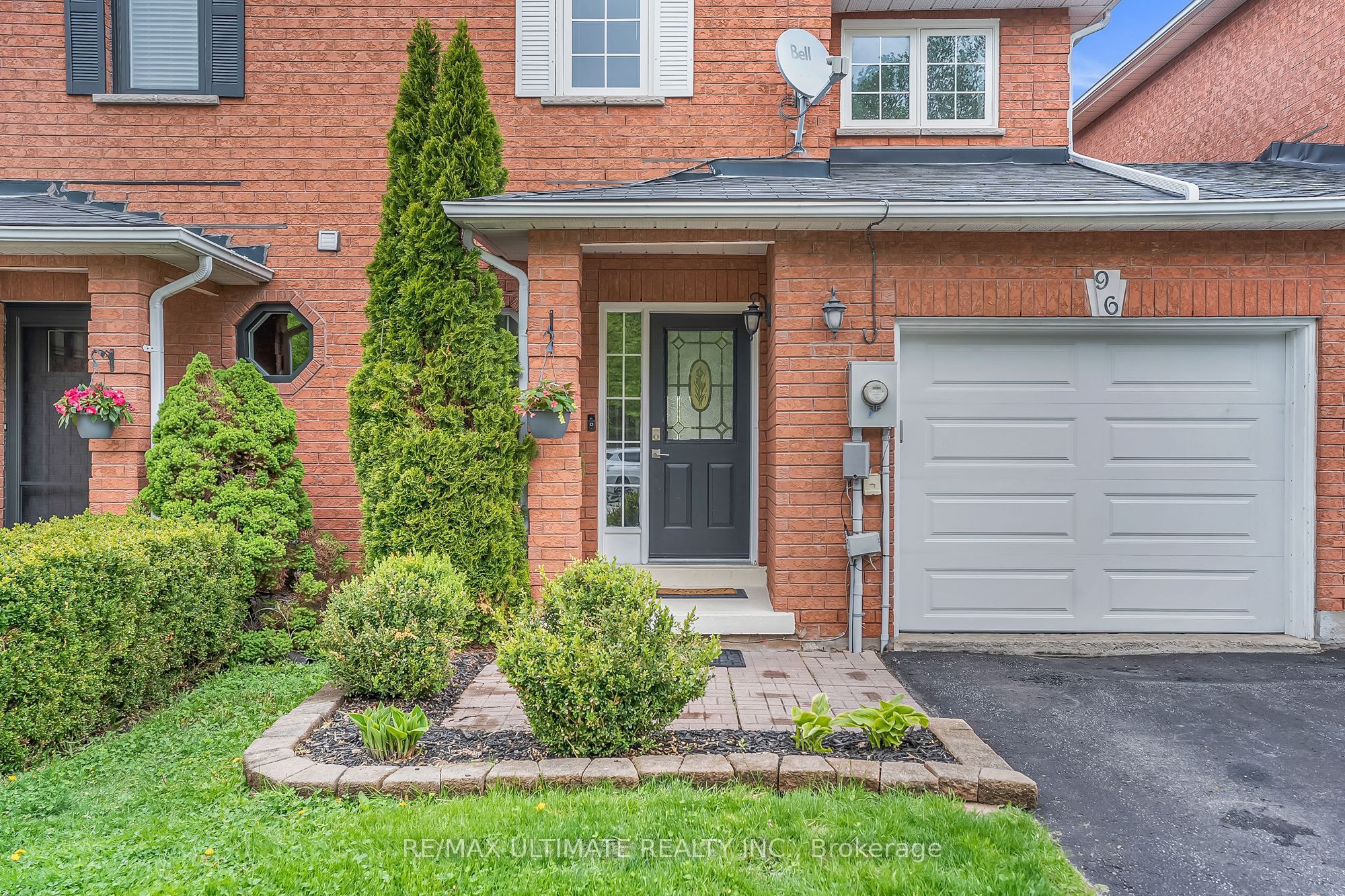 96 Bruce Crescent, Barrie, ON L4N 8P4 photo 2