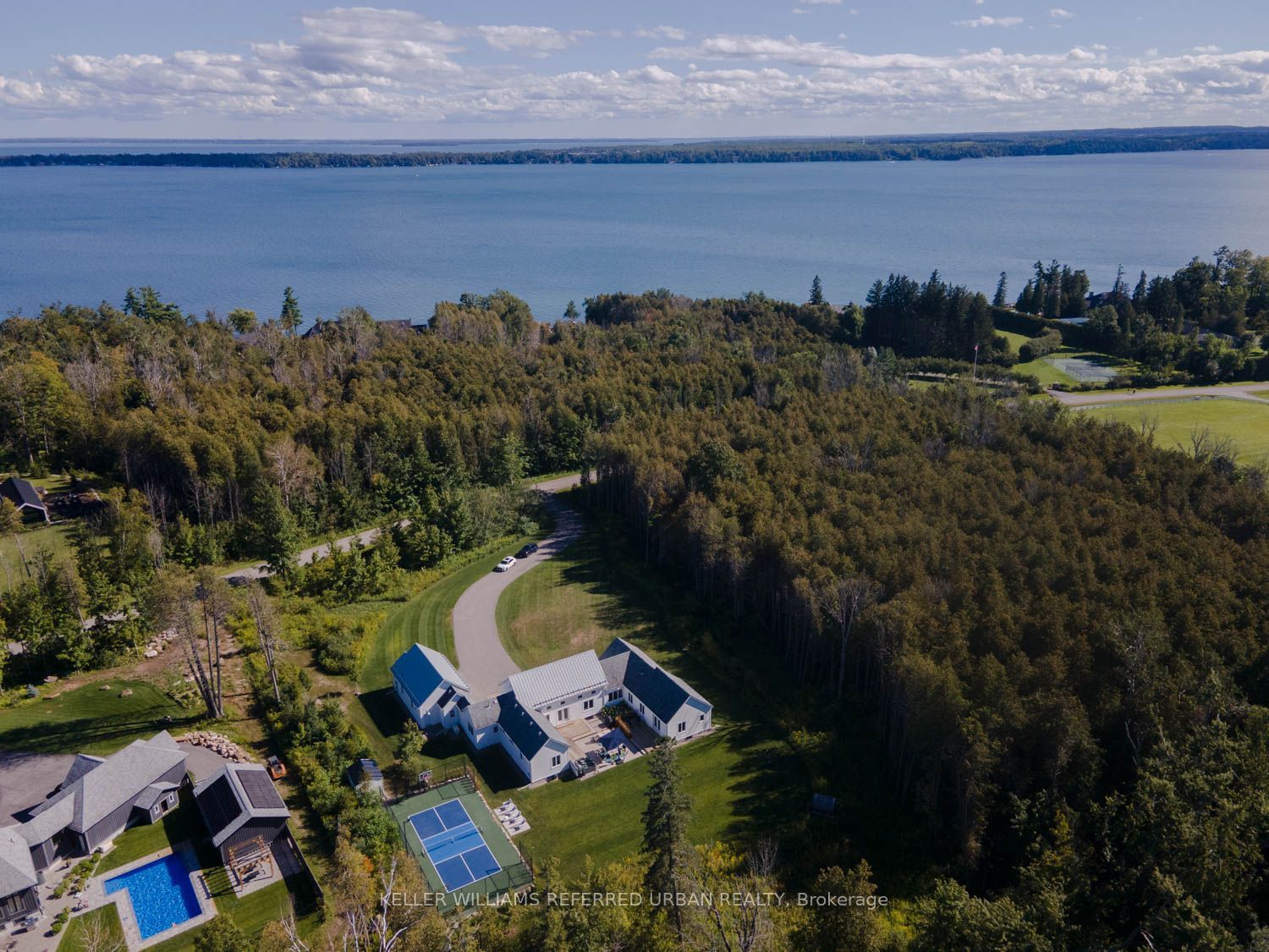 24 Windfield Drive W, Oro-Medonte, ON L0L 2L0 photo 2