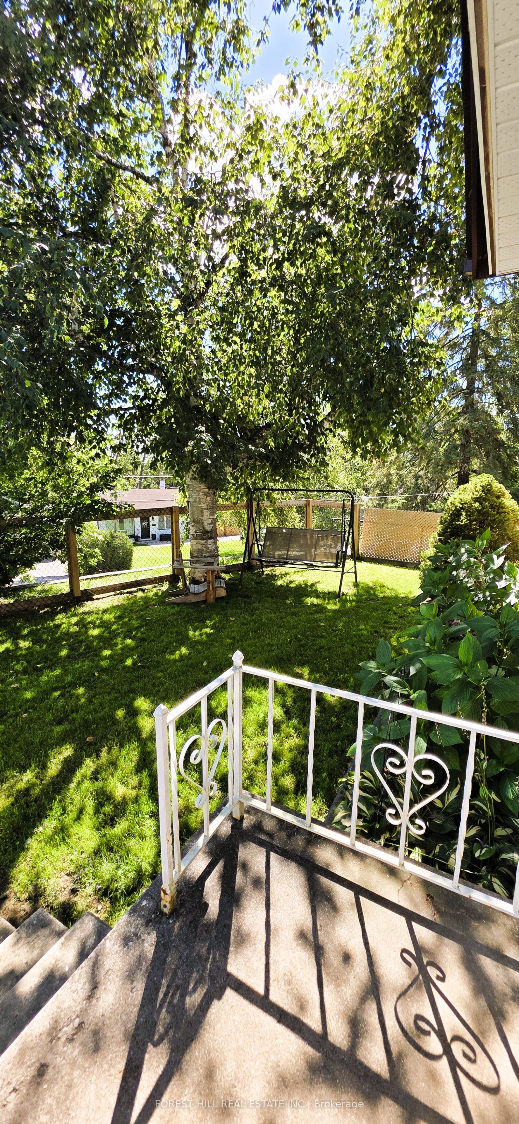 4 Karen Crescent, Orillia, ON L3V 3H1 photo 3