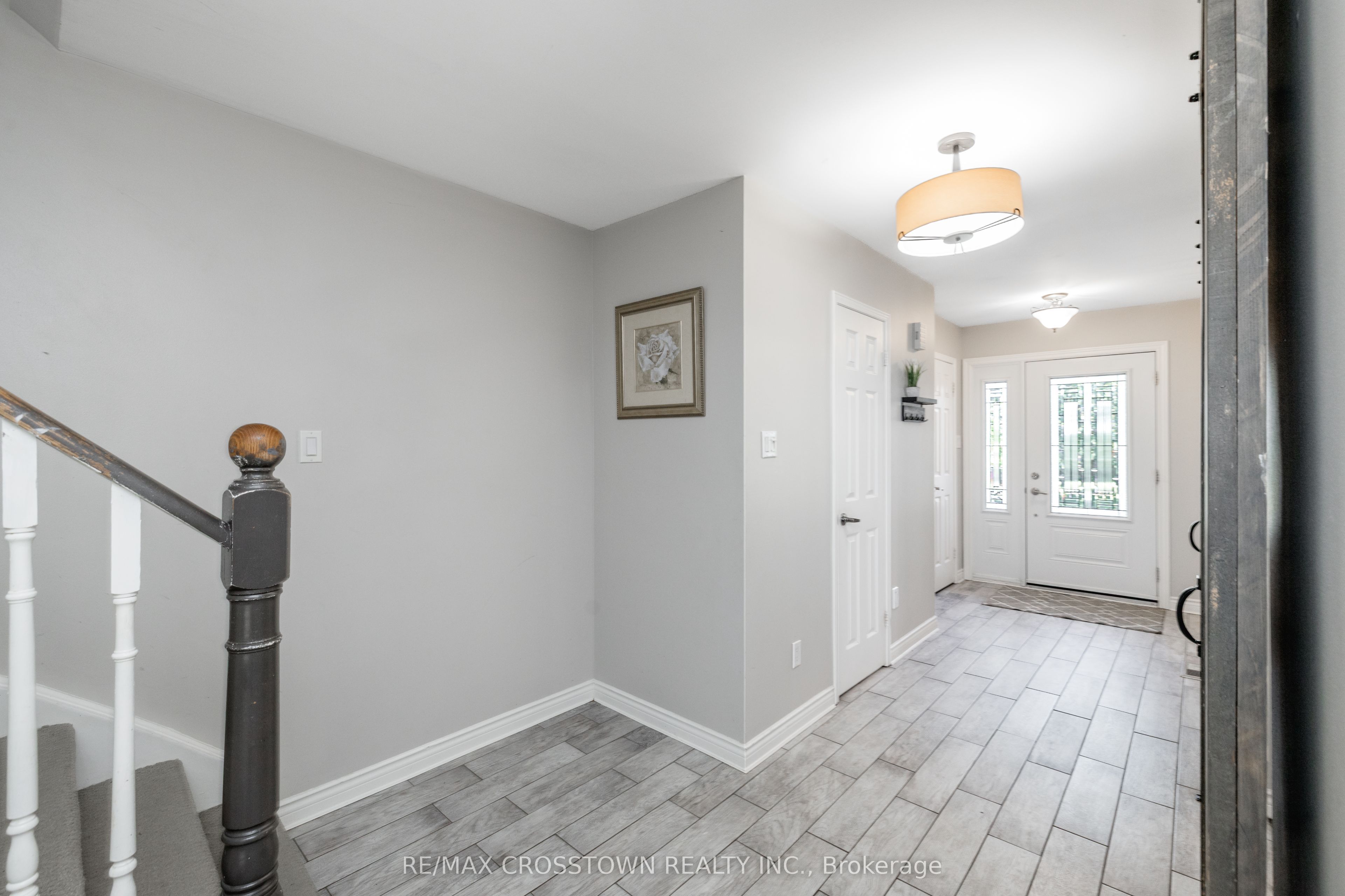 63 Oakridge Drive, Barrie, ON L4N 5N6 photo 5