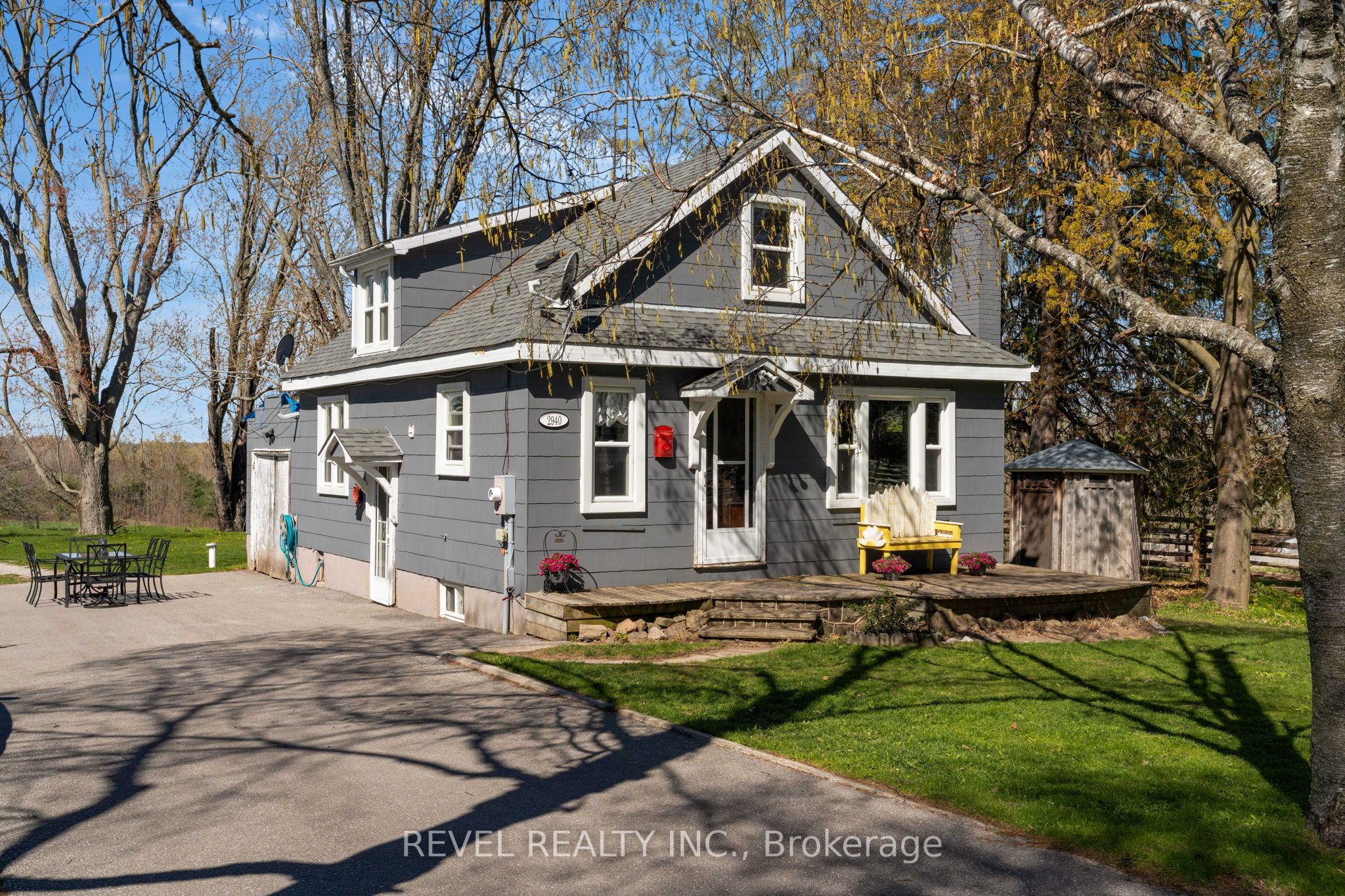 2940 Old Second Road S, Springwater, ON L9X 1P6 photo 2