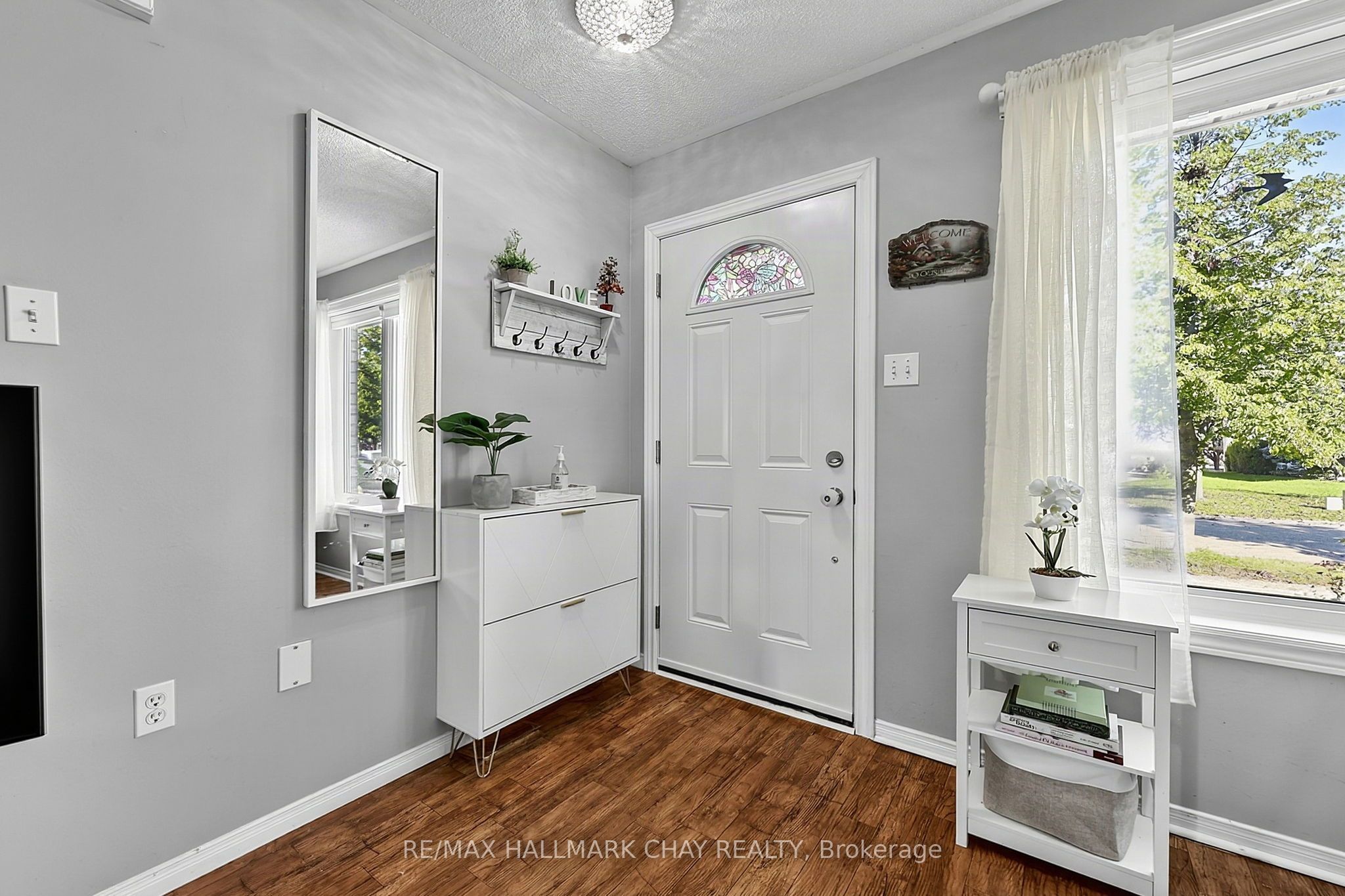 27 Masters Drive, Barrie, ON L4M 6W4 photo 2