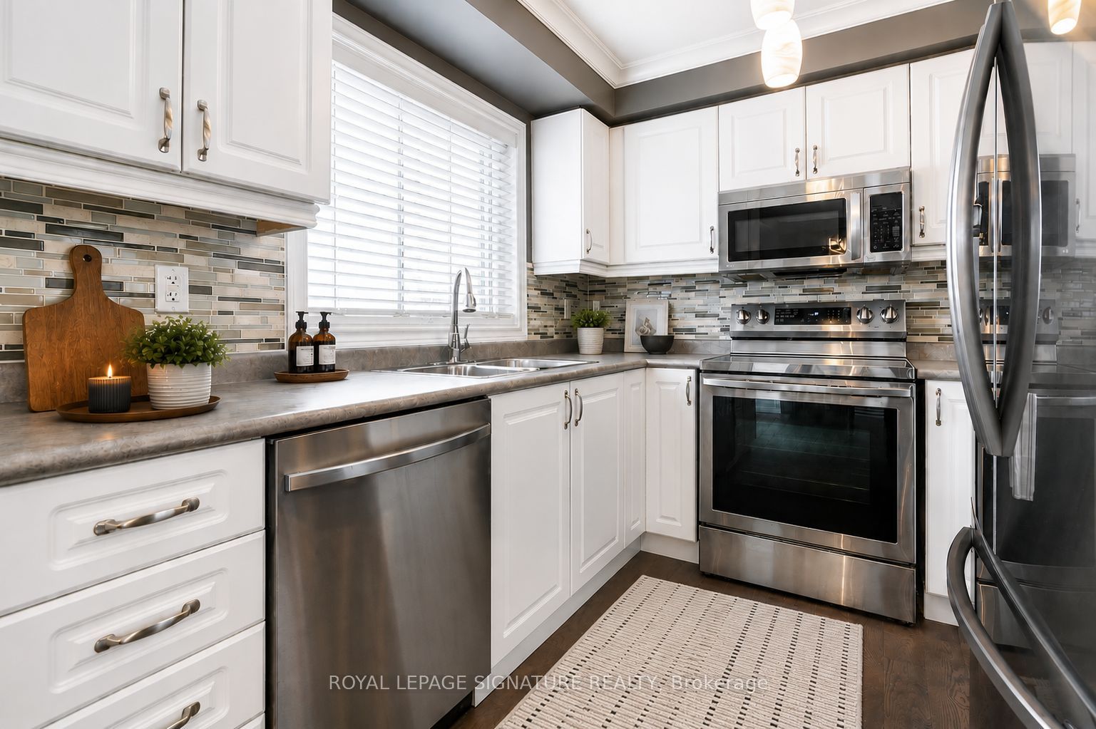 37 Succession Crescent, Barrie, ON L4M 7G4 photo 3