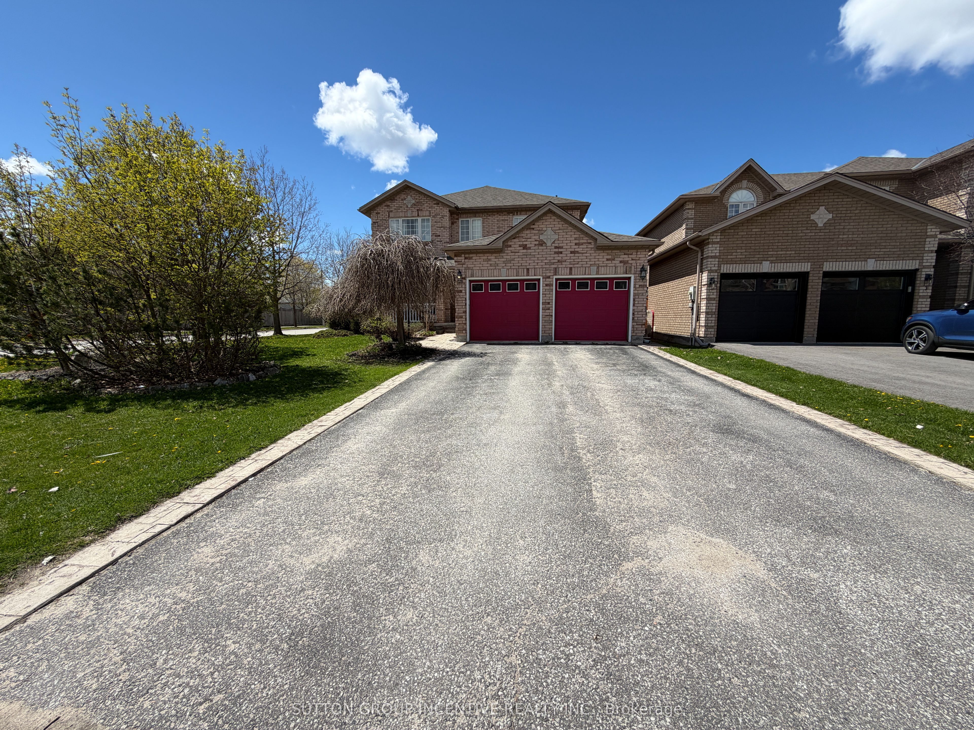 1 Buman Court, Barrie, ON L4N 0L3