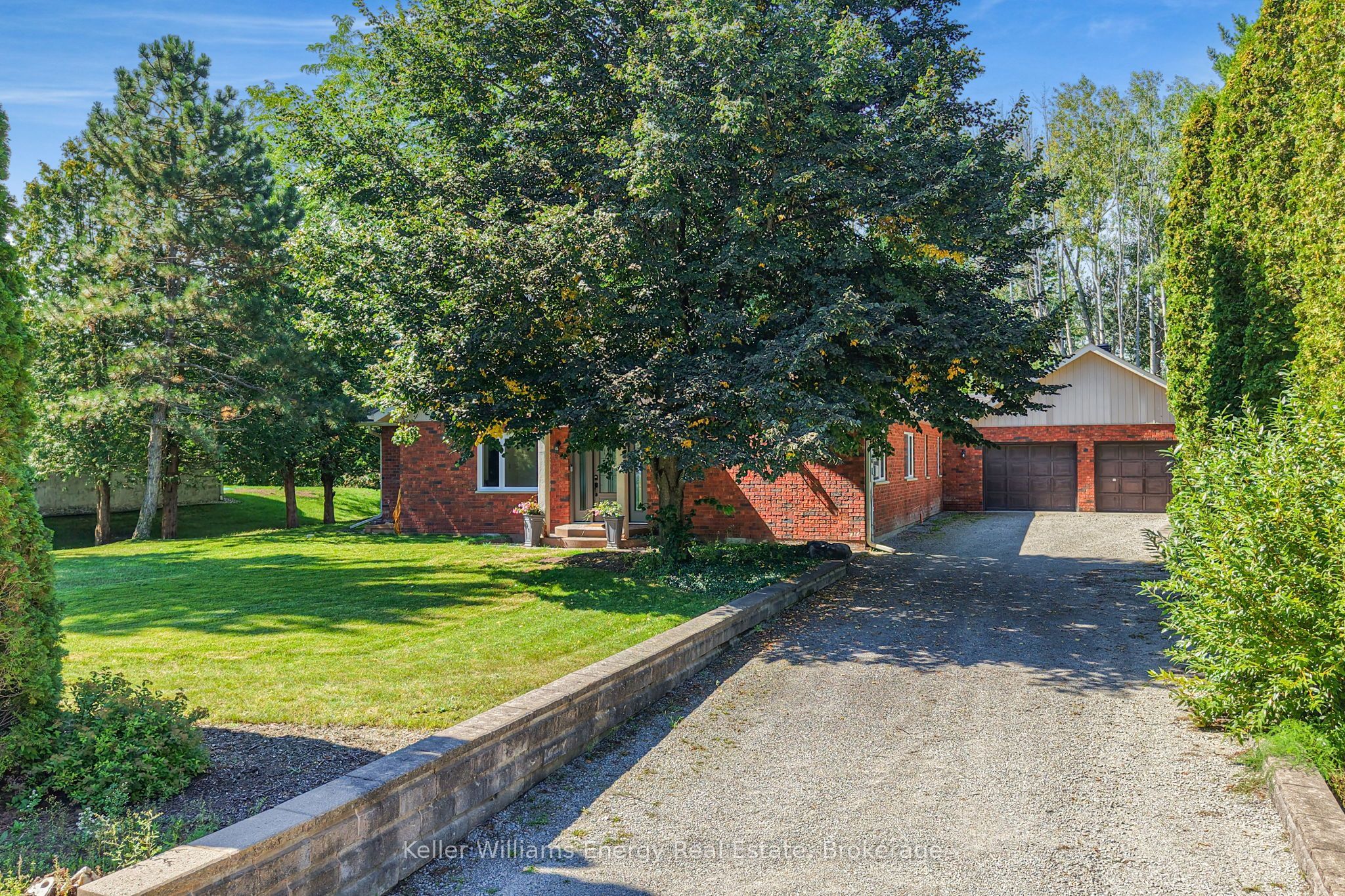 60 Bayside Avenue, Tay, ON L0K 2A0 photo 2