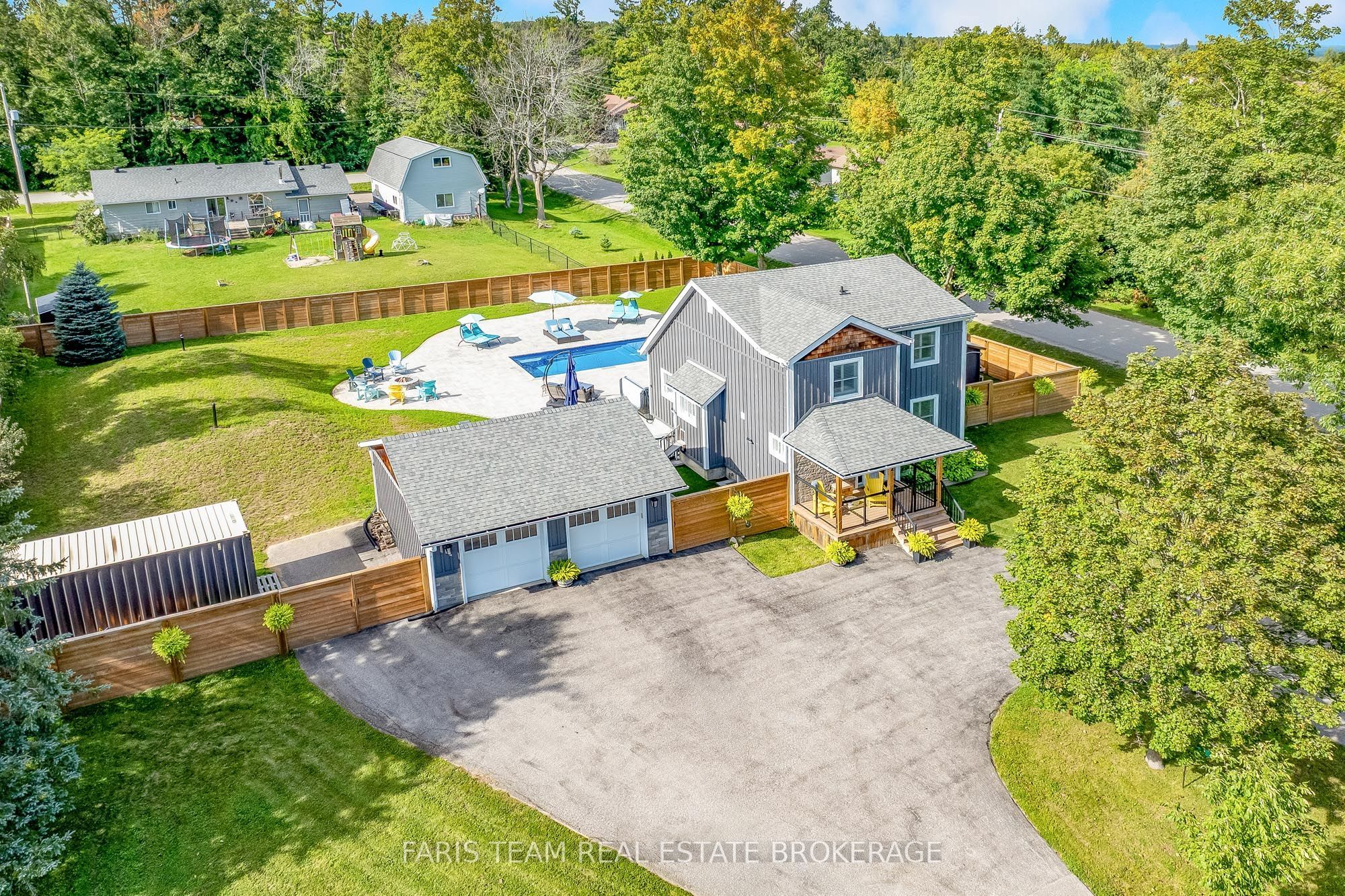 2 Agnes Street, Oro-Medonte, ON L0K 1N0 photo 2