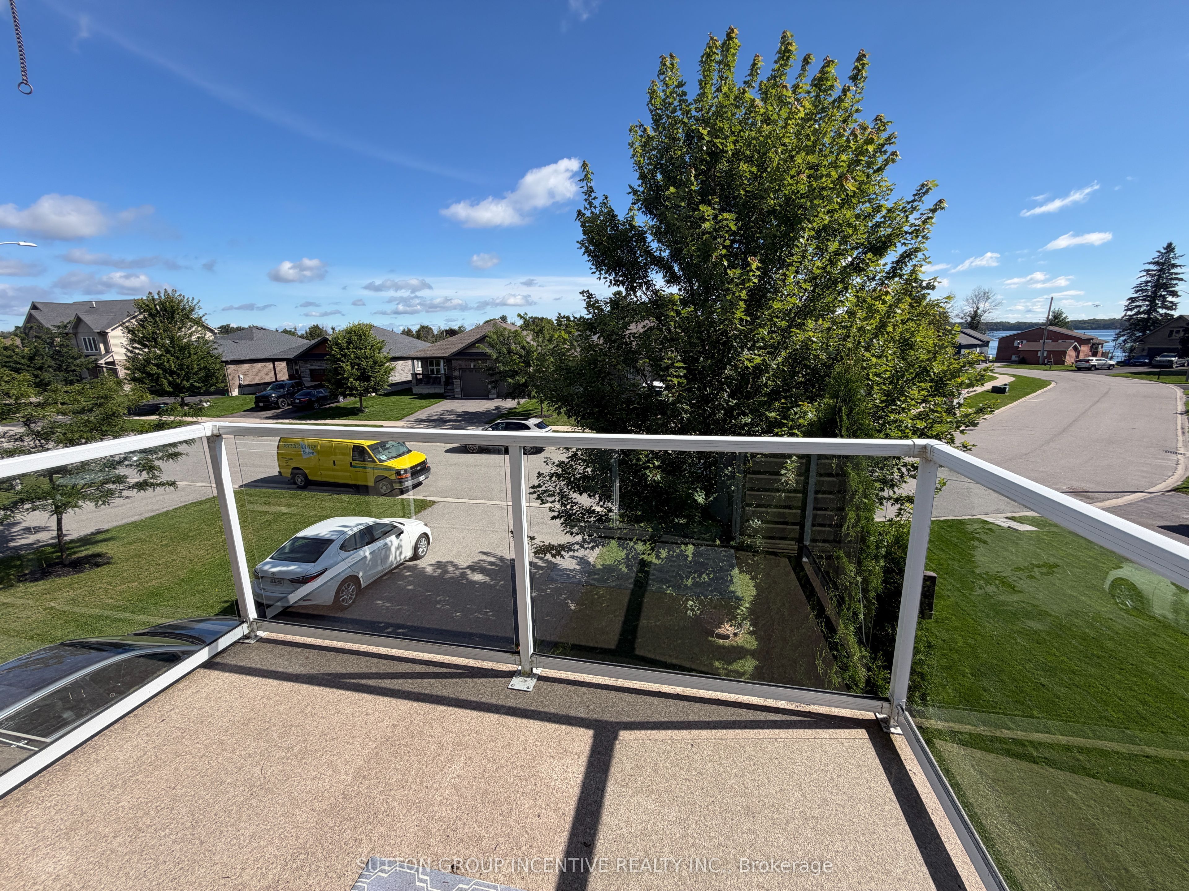 3929 WOOD Avenue, Severn, ON L3V 6H3 photo 5