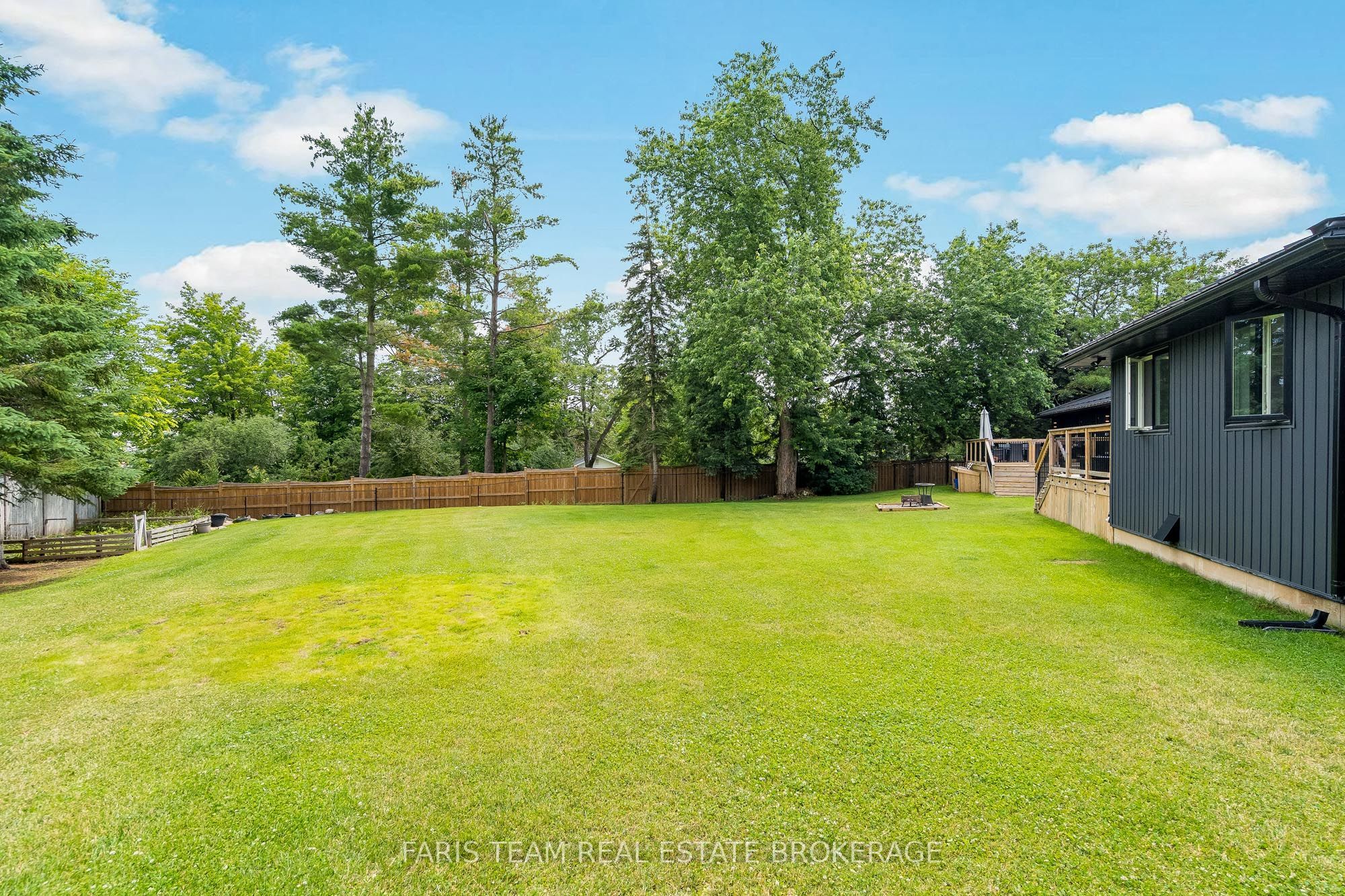 223A Hickory Lane, Barrie, ON L4N 4J9 photo 3