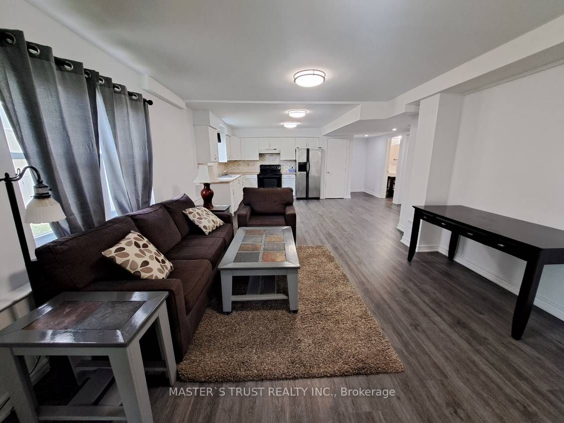 22 Brennan Avenue 2, Barrie, ON L4N 3X3 photo 4