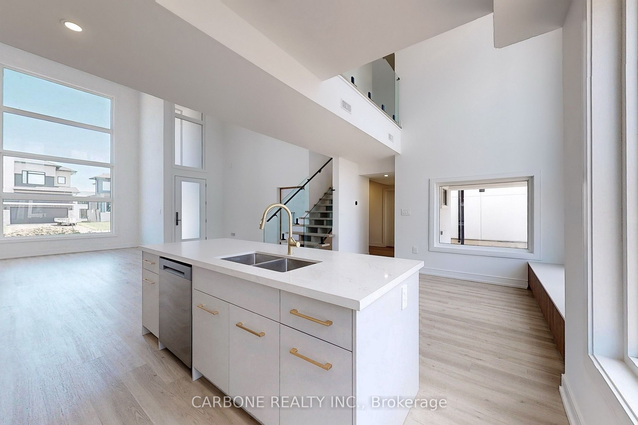3779 Sunbank Crescent, Severn, ON L3V 6H3 photo 5