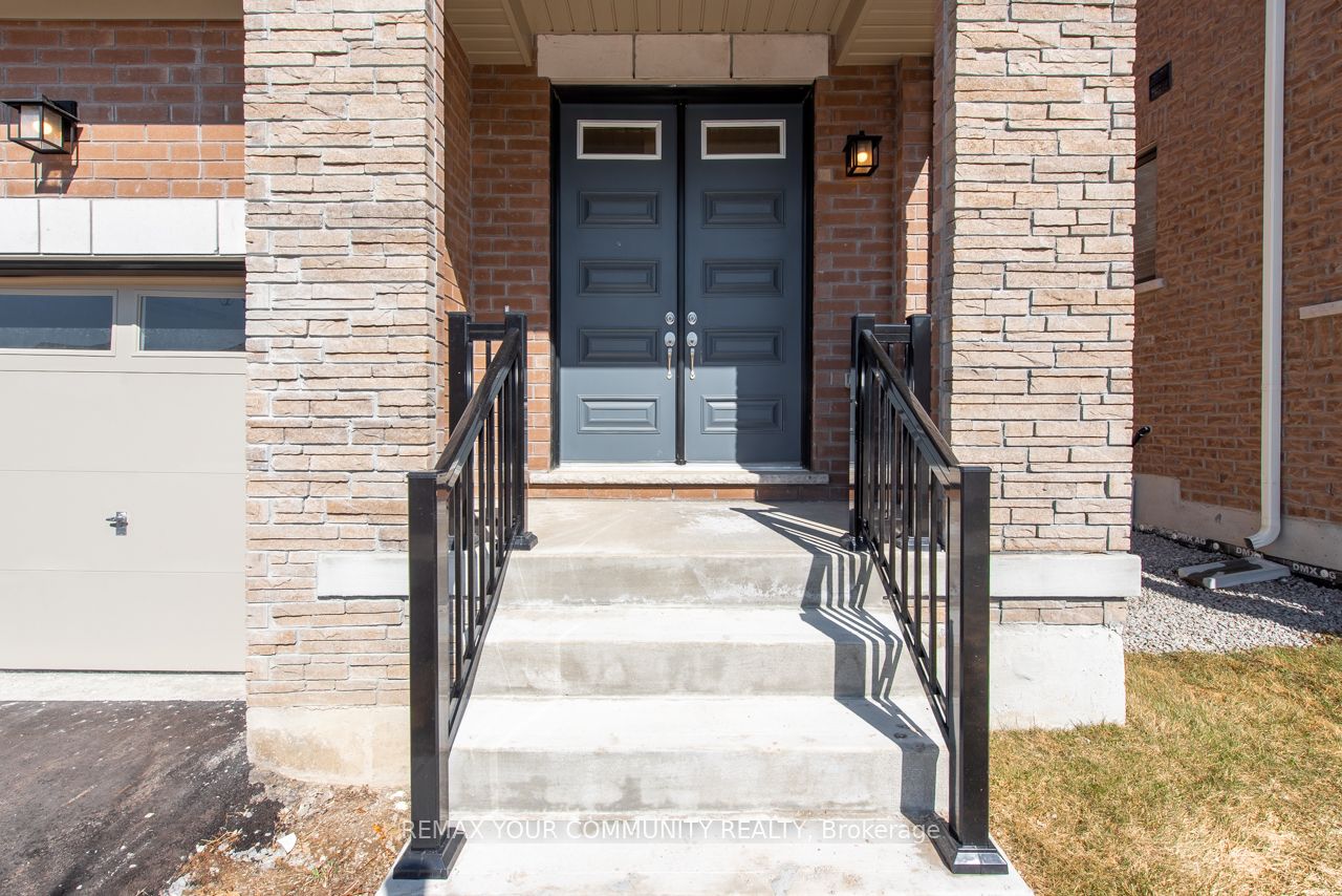 83 Bearberry Road, Springwater, ON L9X 2C9 photo 3