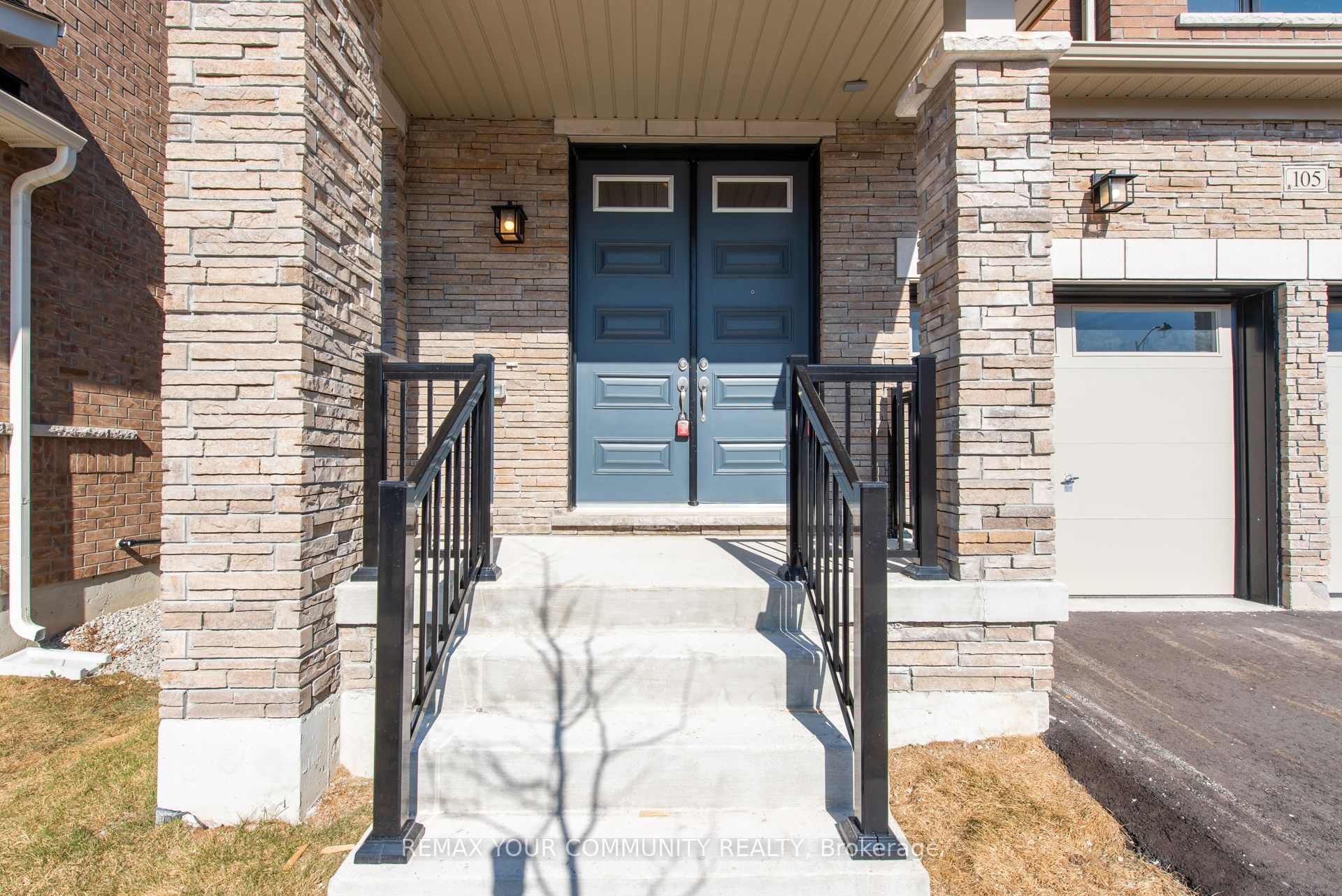 105 Bearberry Road, Springwater, ON L9X 0P4 photo 3