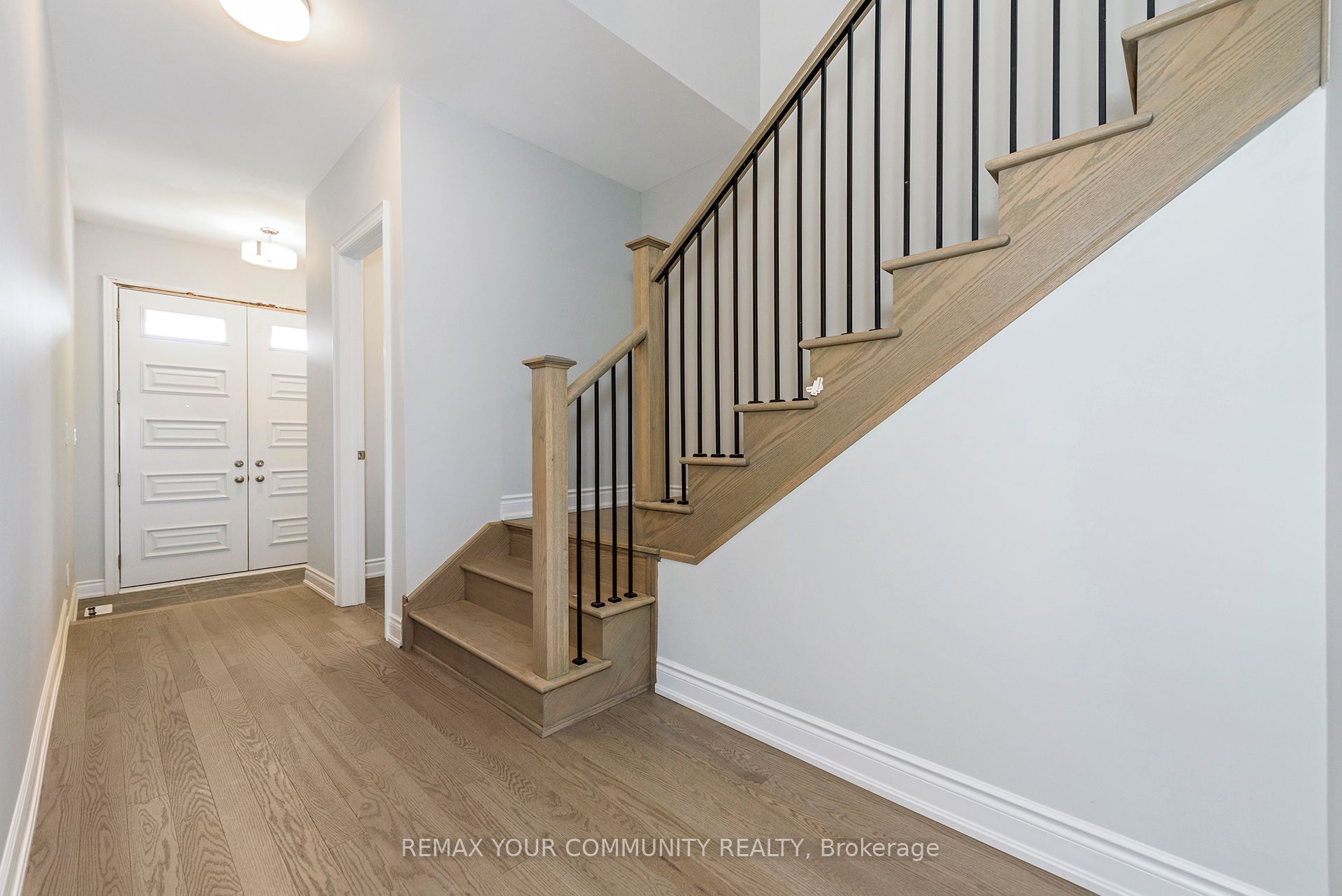 105 Bearberry Road, Springwater, ON L9X 0P4 photo 4