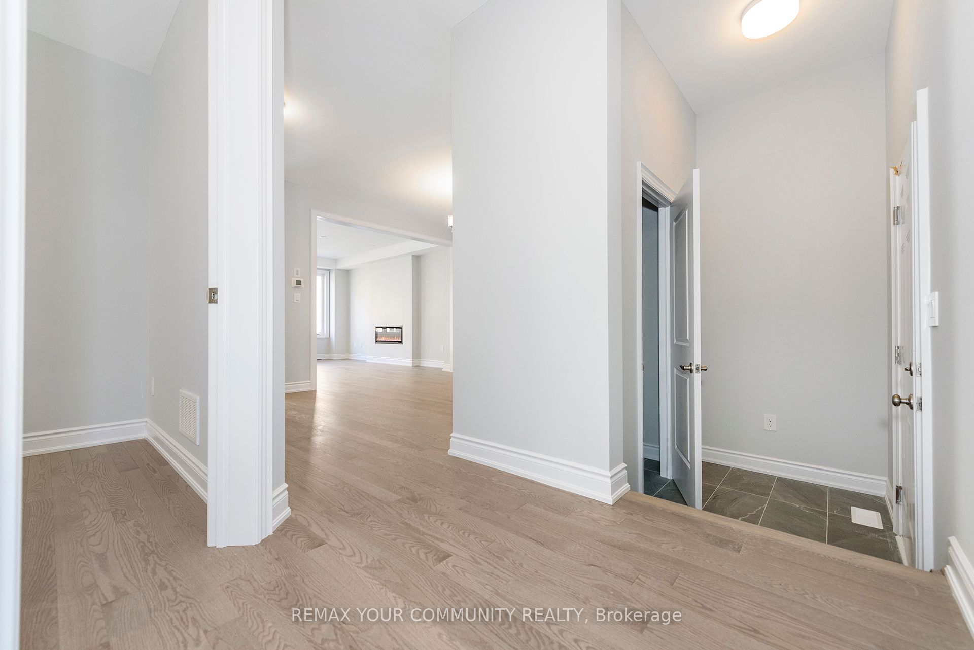 105 Bearberry Road, Springwater, ON L9X 0P4 photo 5