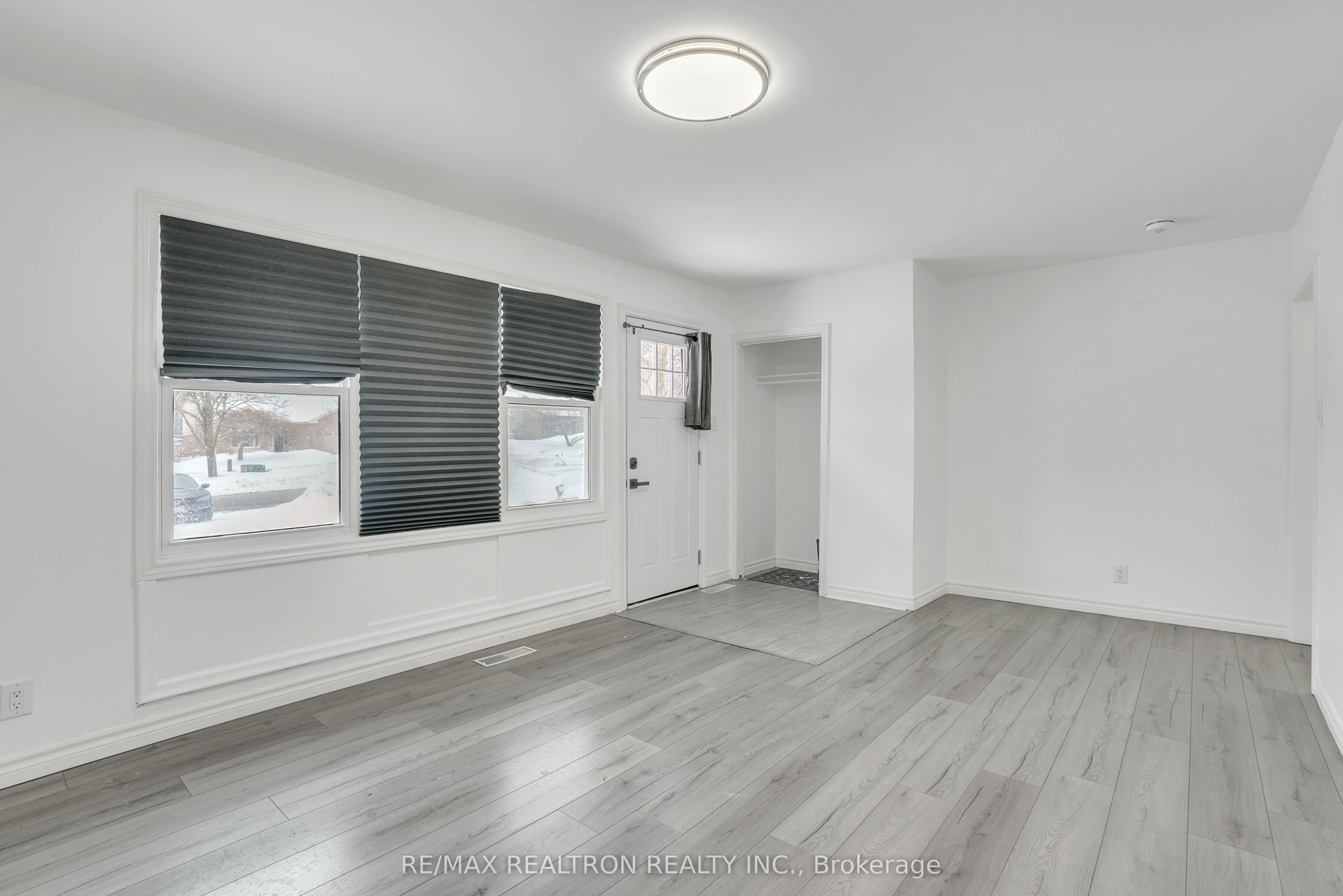 212 Little Avenue, Barrie, ON L4N 6L1 photo 3