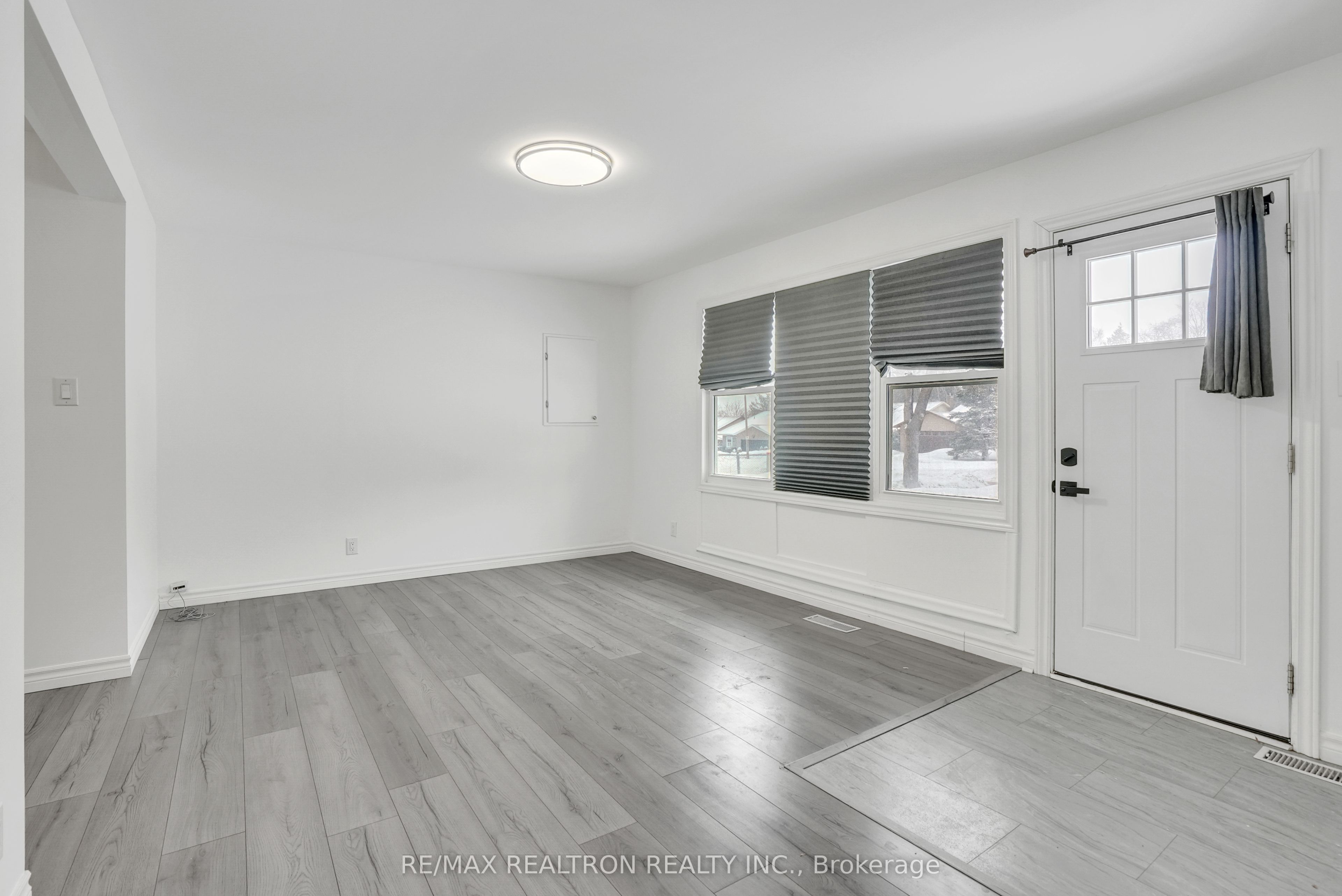 212 Little Avenue, Barrie, ON L4N 6L1 photo 4