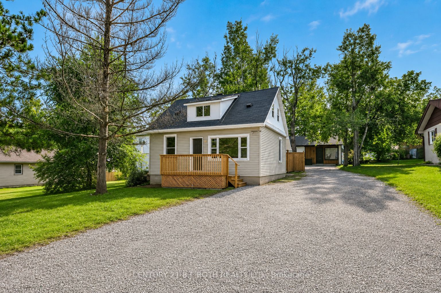 105 Westmount Drive S, Orillia, ON L3V 6E2