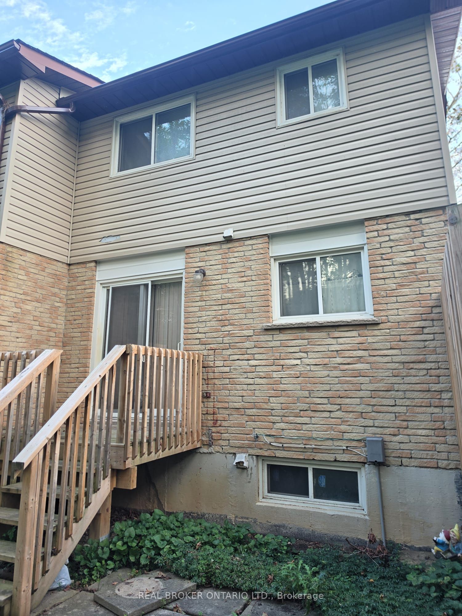 1095 MISSISSAGA Street W 84, Orillia, ON L3V 6W7 photo 3