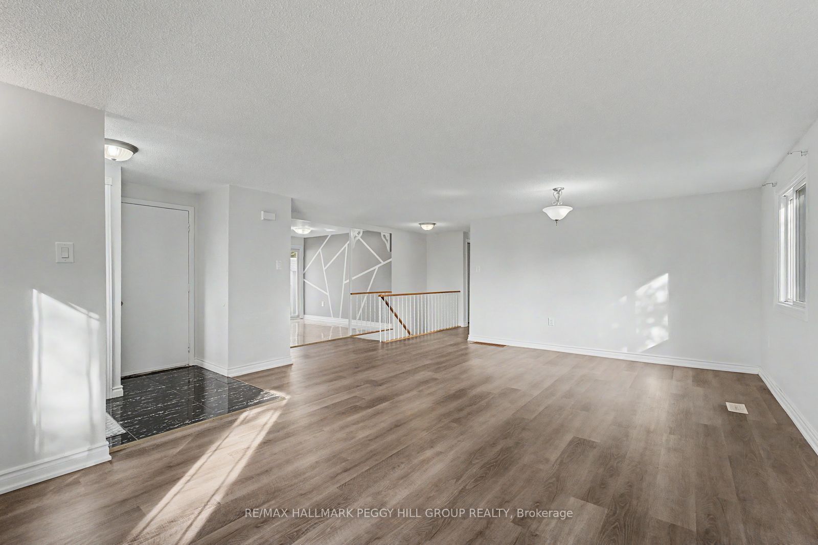 6 Argyle Road, Barrie, ON L4N 6P9 photo 2