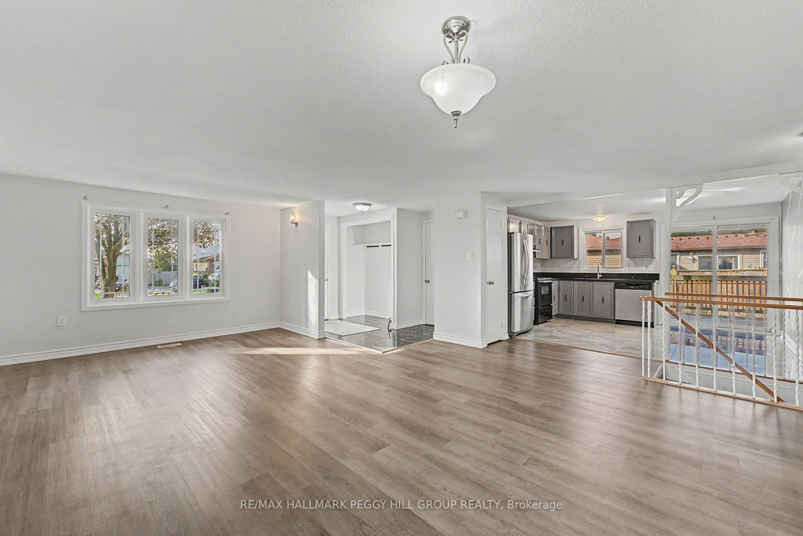 6 Argyle Road, Barrie, ON L4N 6P9 photo 3