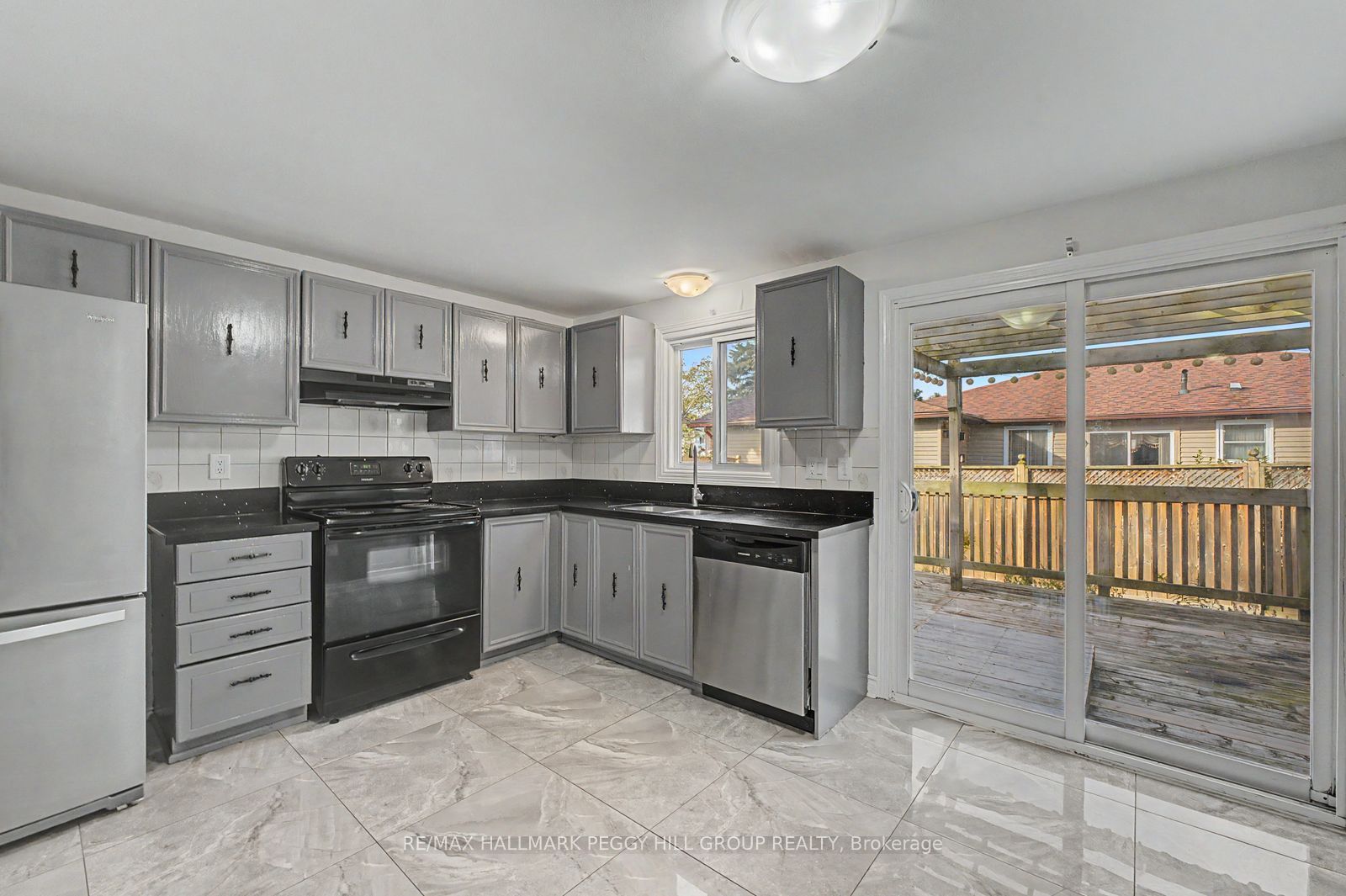 6 Argyle Road, Barrie, ON L4N 6P9 photo 4