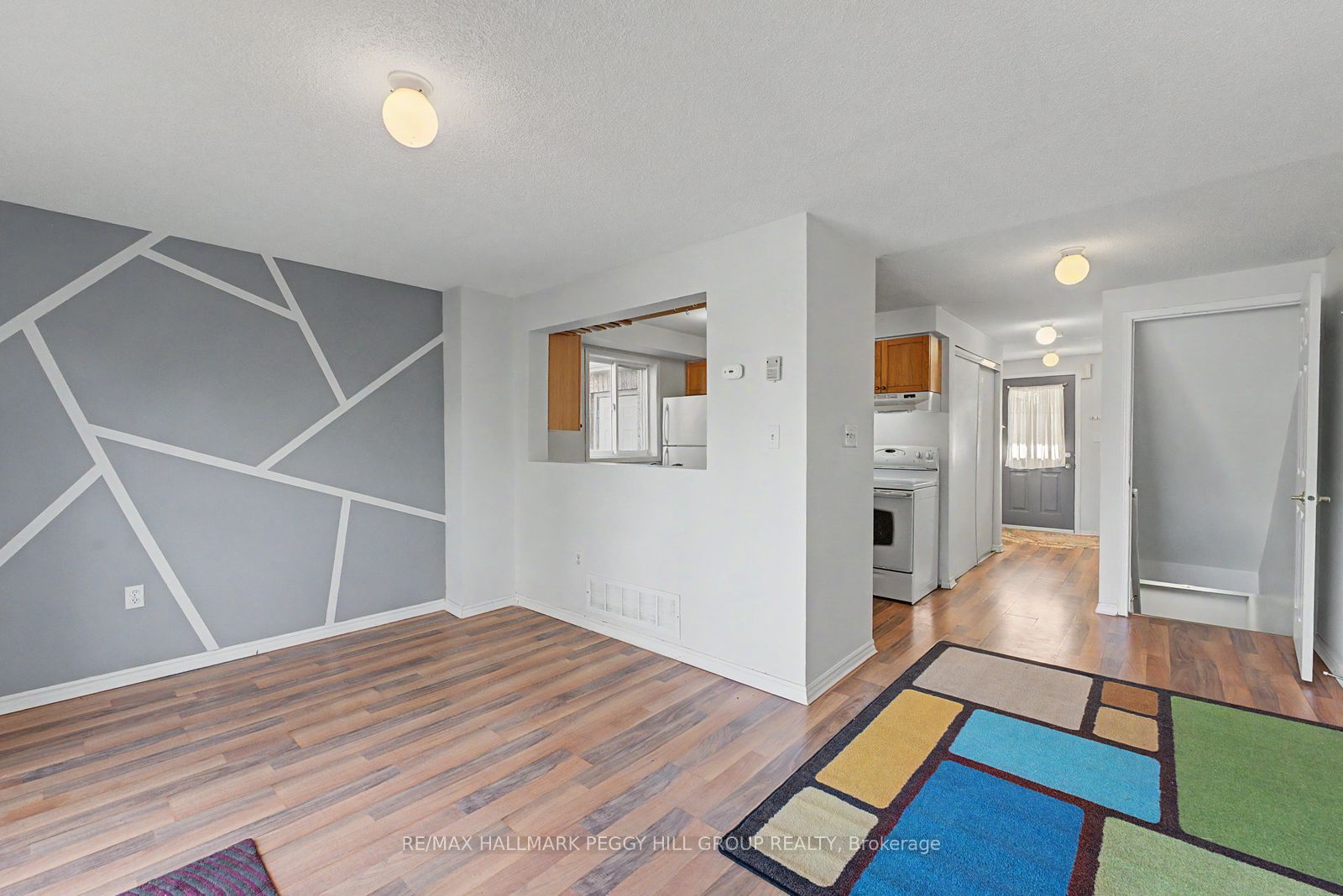 8 Epsom Road, Barrie, ON L4M 6R7 photo 2