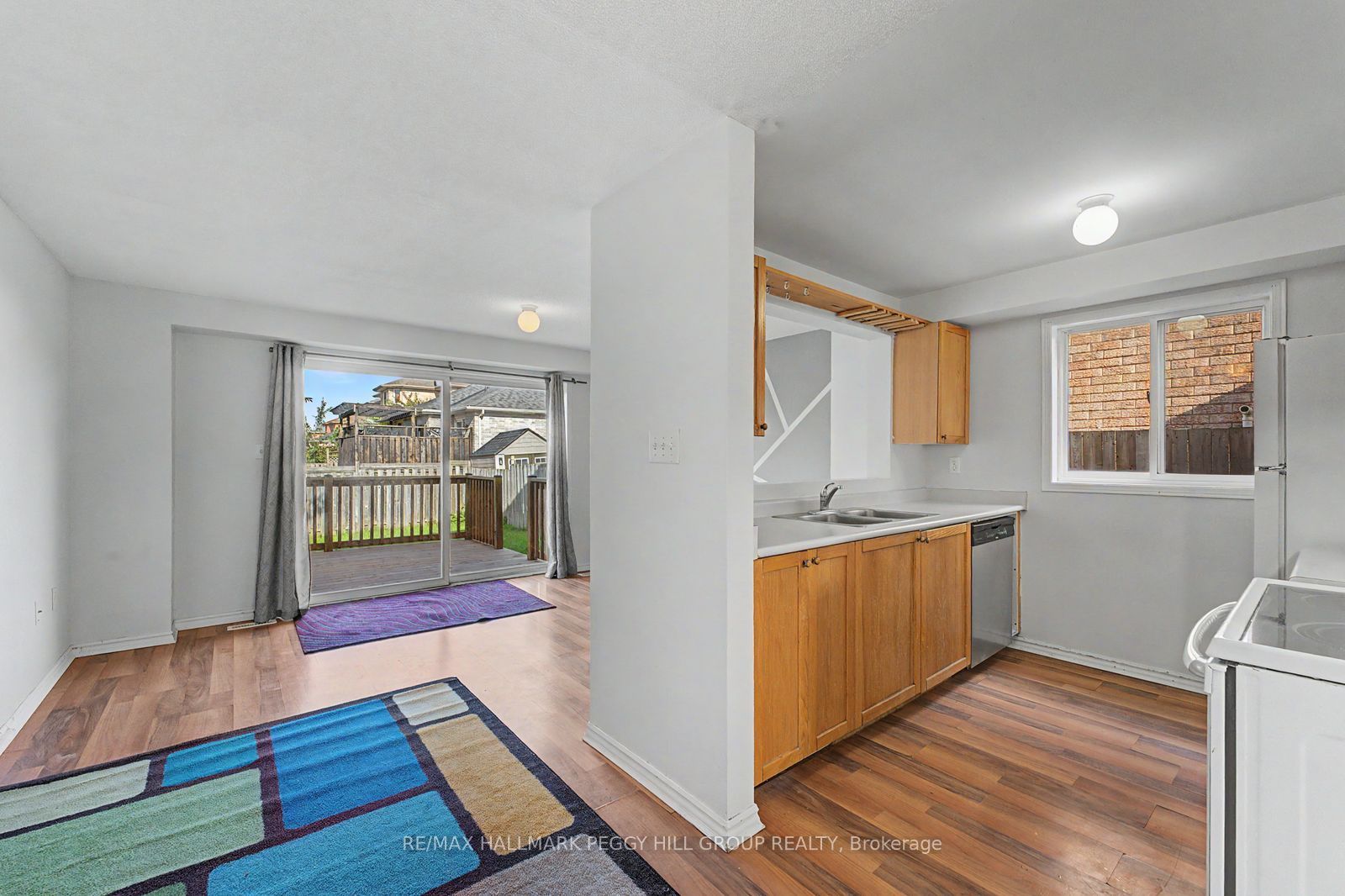 8 Epsom Road, Barrie, ON L4M 6R7 photo 4