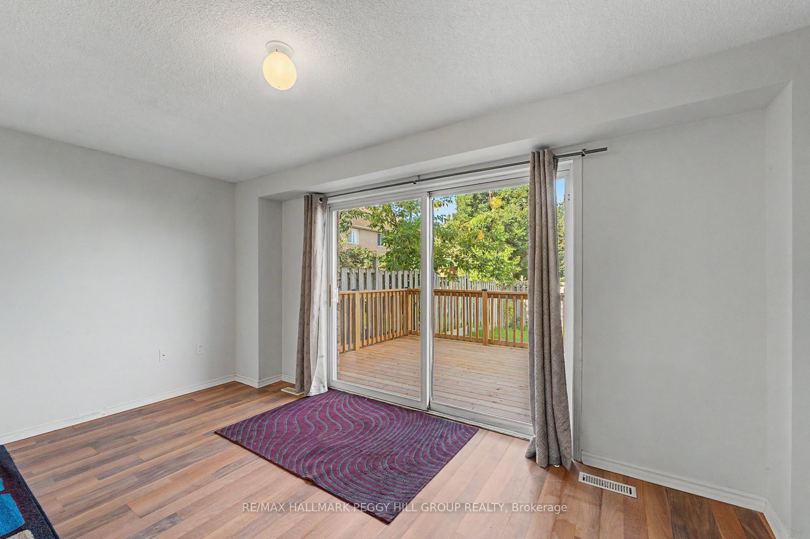 8 Epsom Road, Barrie, ON L4M 6R7 photo 5