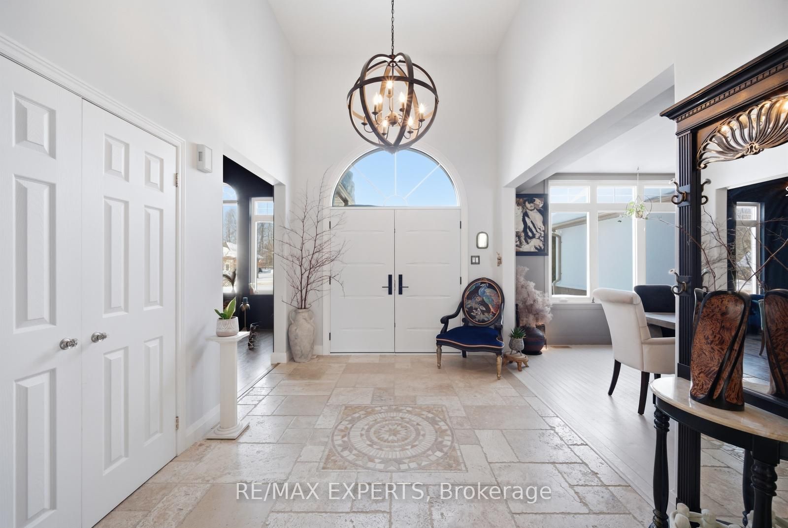 11 Basswood Circle, Oro-Medonte, ON L0L 2L0 photo 3