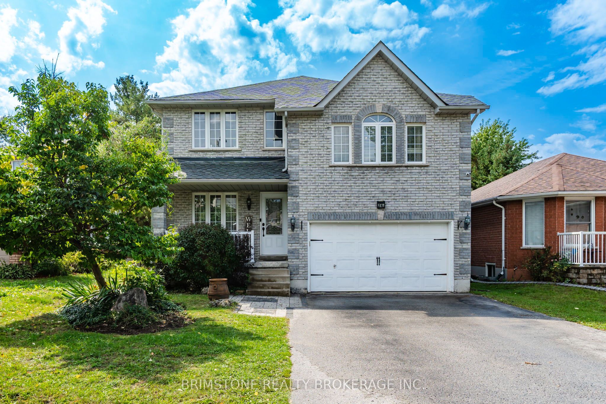 24 Stoneybrook Crescent, Barrie, ON L4N 0A6