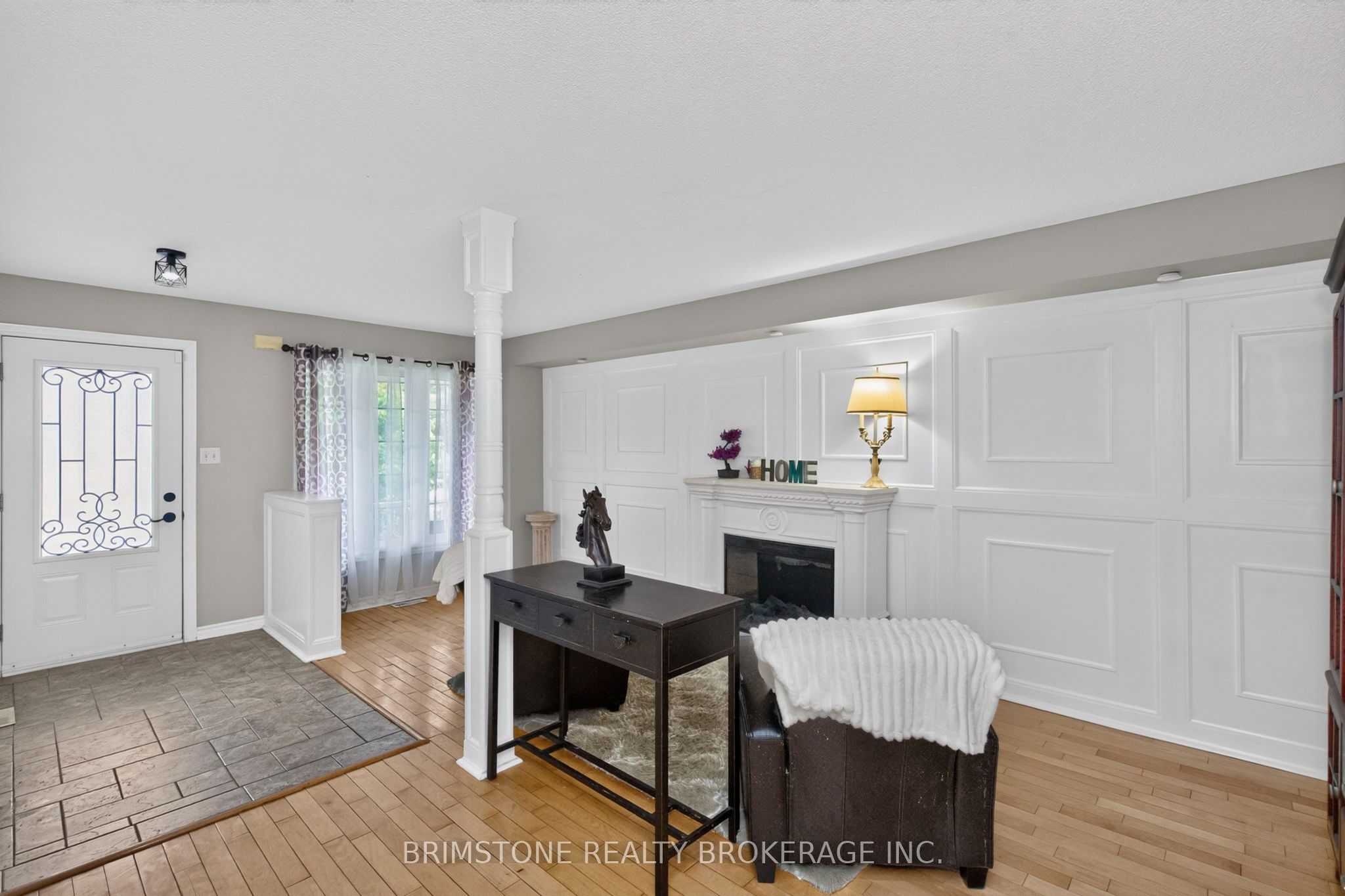 24 Stoneybrook Crescent, Barrie, ON L4N 0A6 photo 3