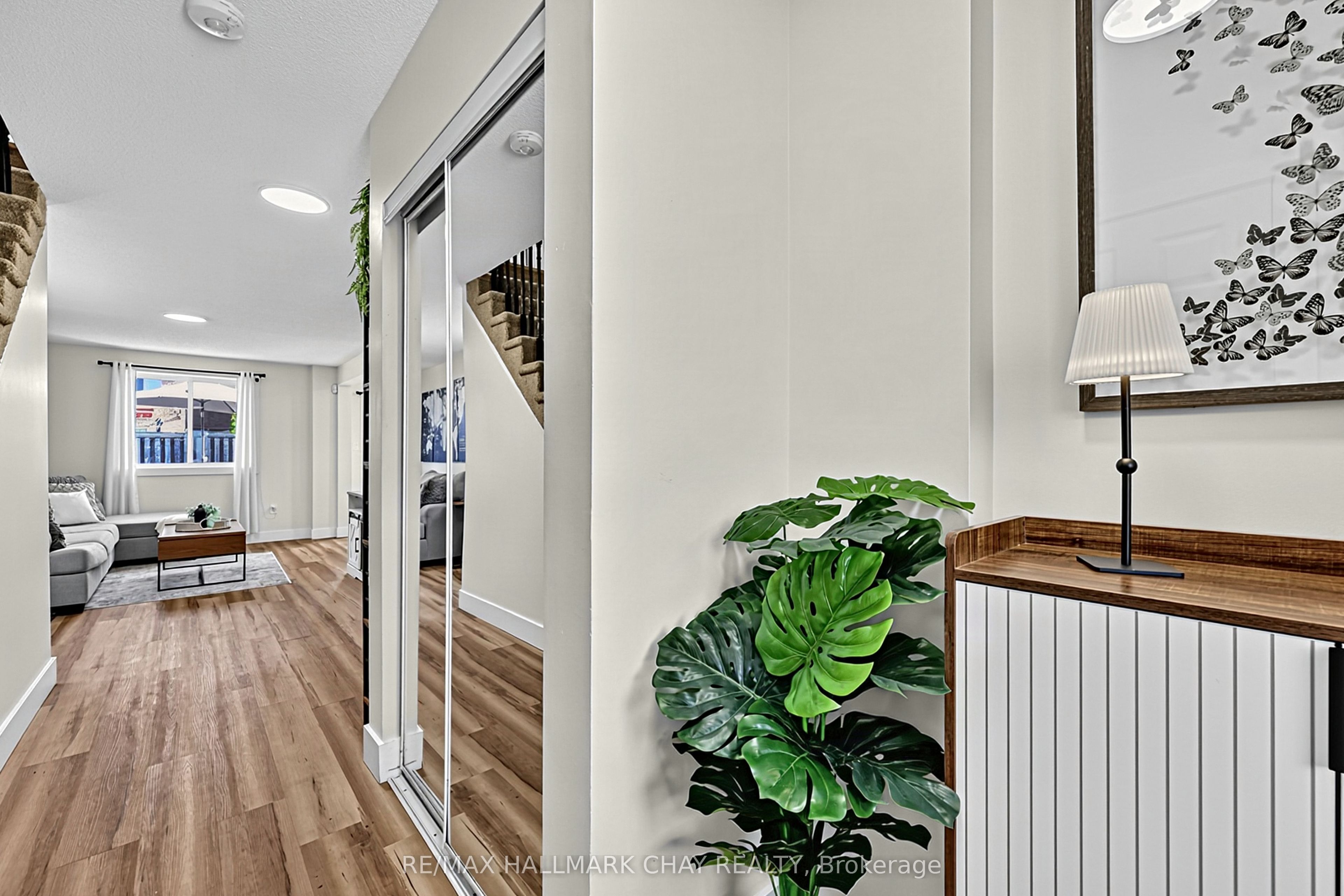 16 Buggs Gate, Barrie, ON L4M 7A9 photo 4